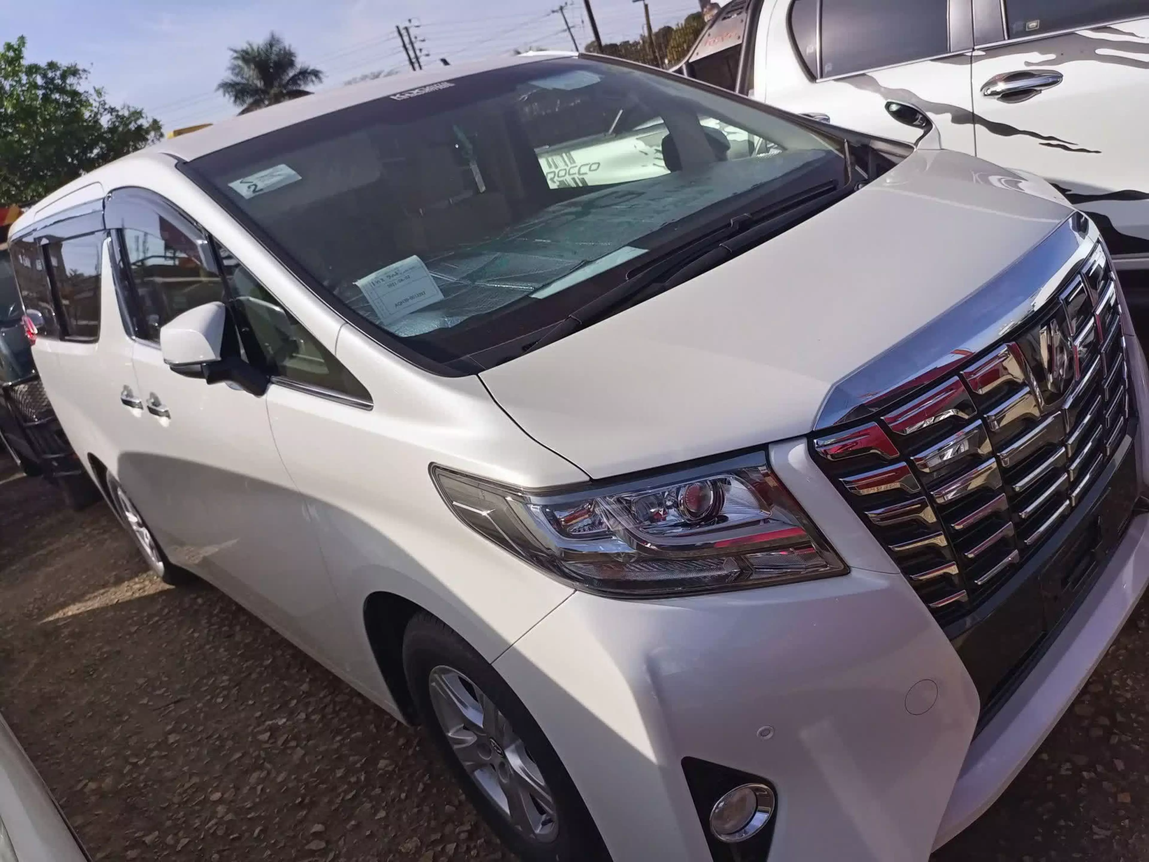 Toyota Alphard - 2015