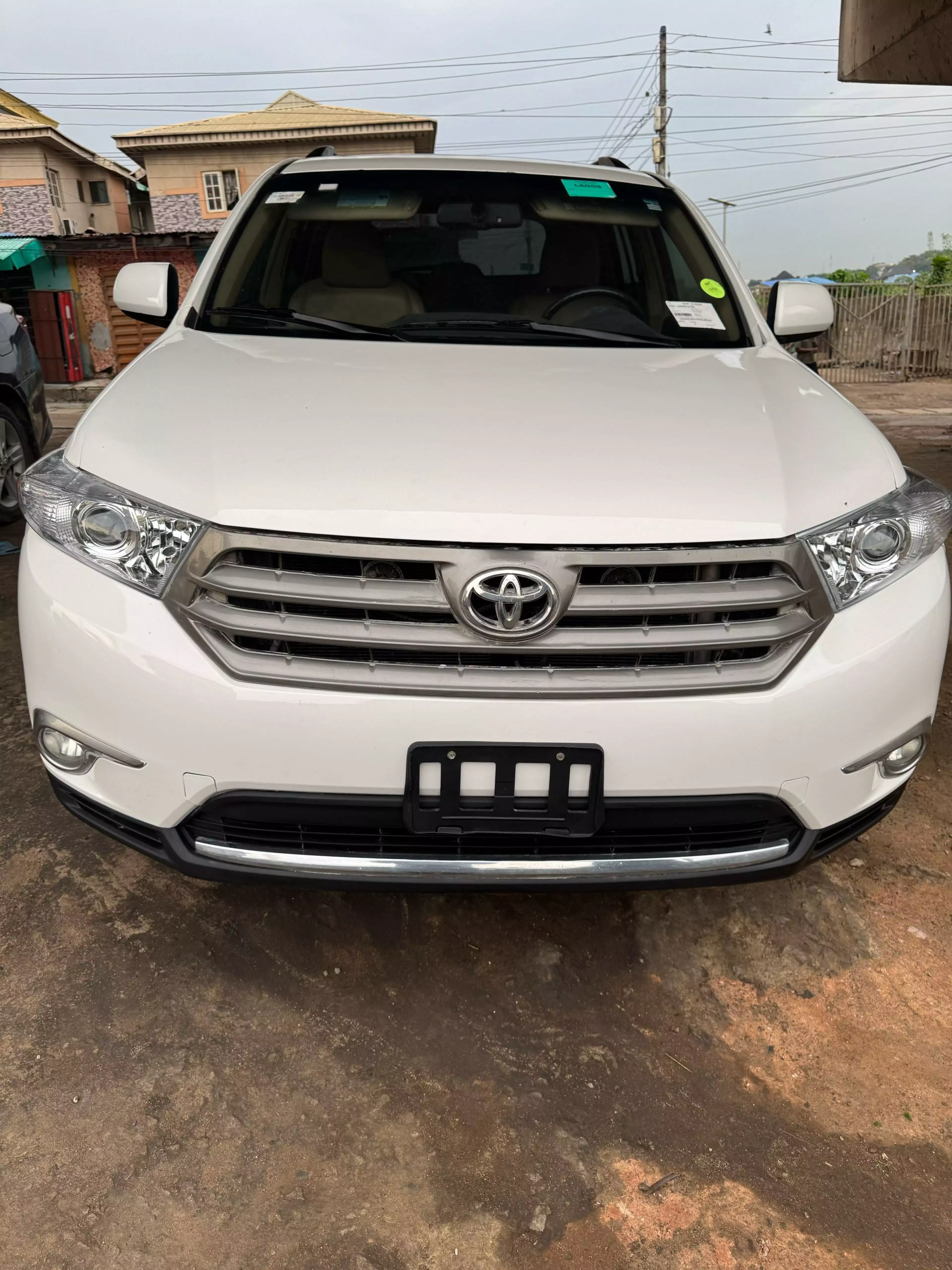 Toyota Highlander   - 2011