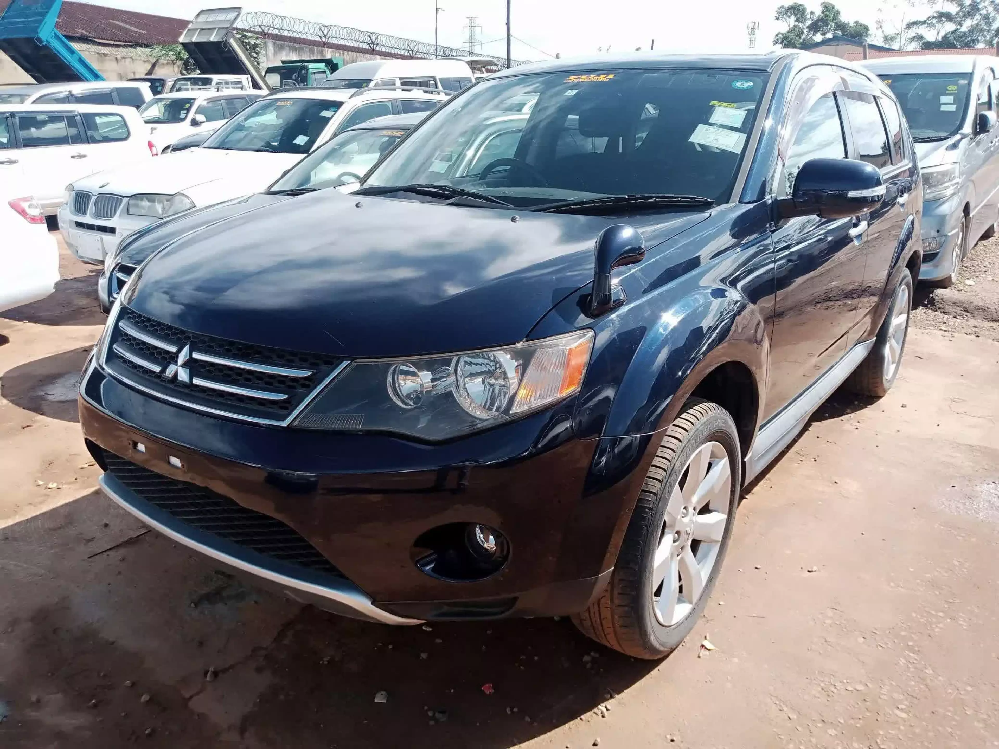 Mitsubishi Outlander GLX - 2010