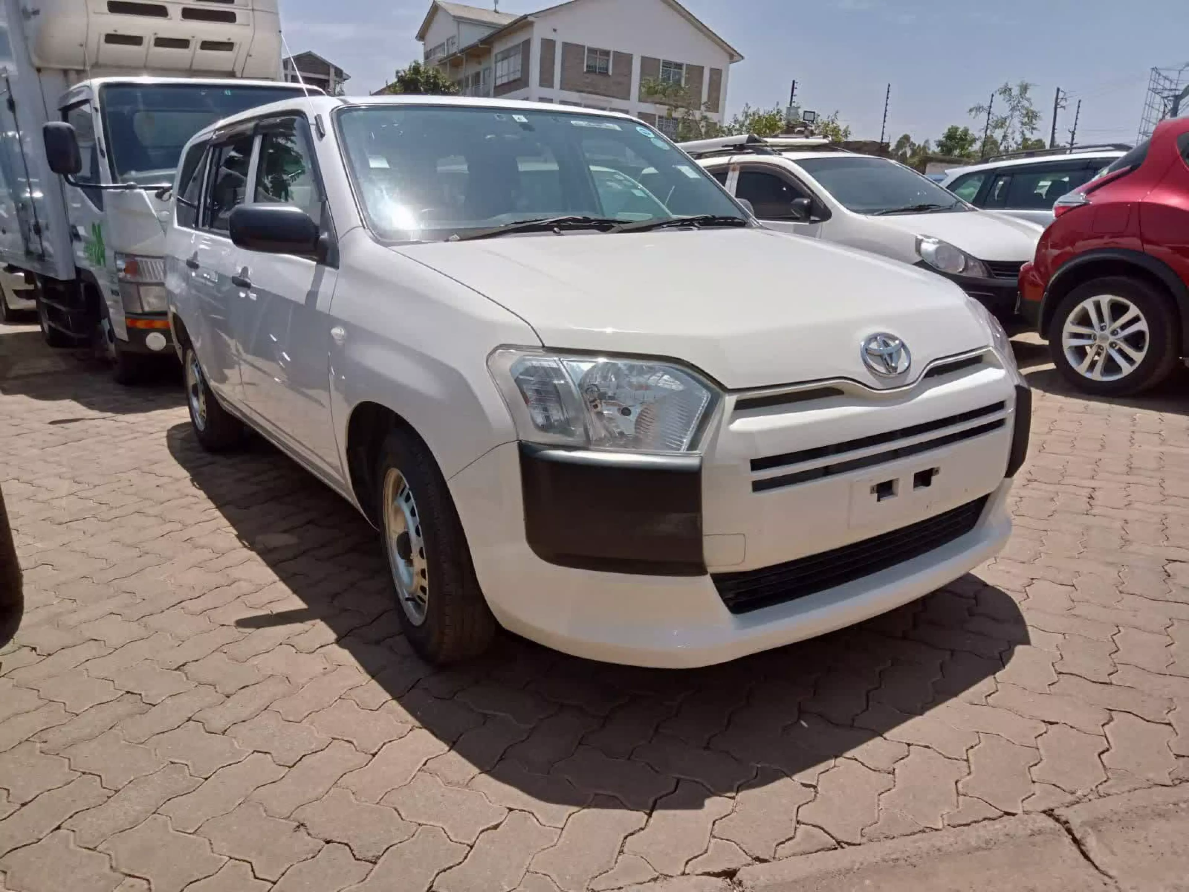 Toyota Succeed  - 2015