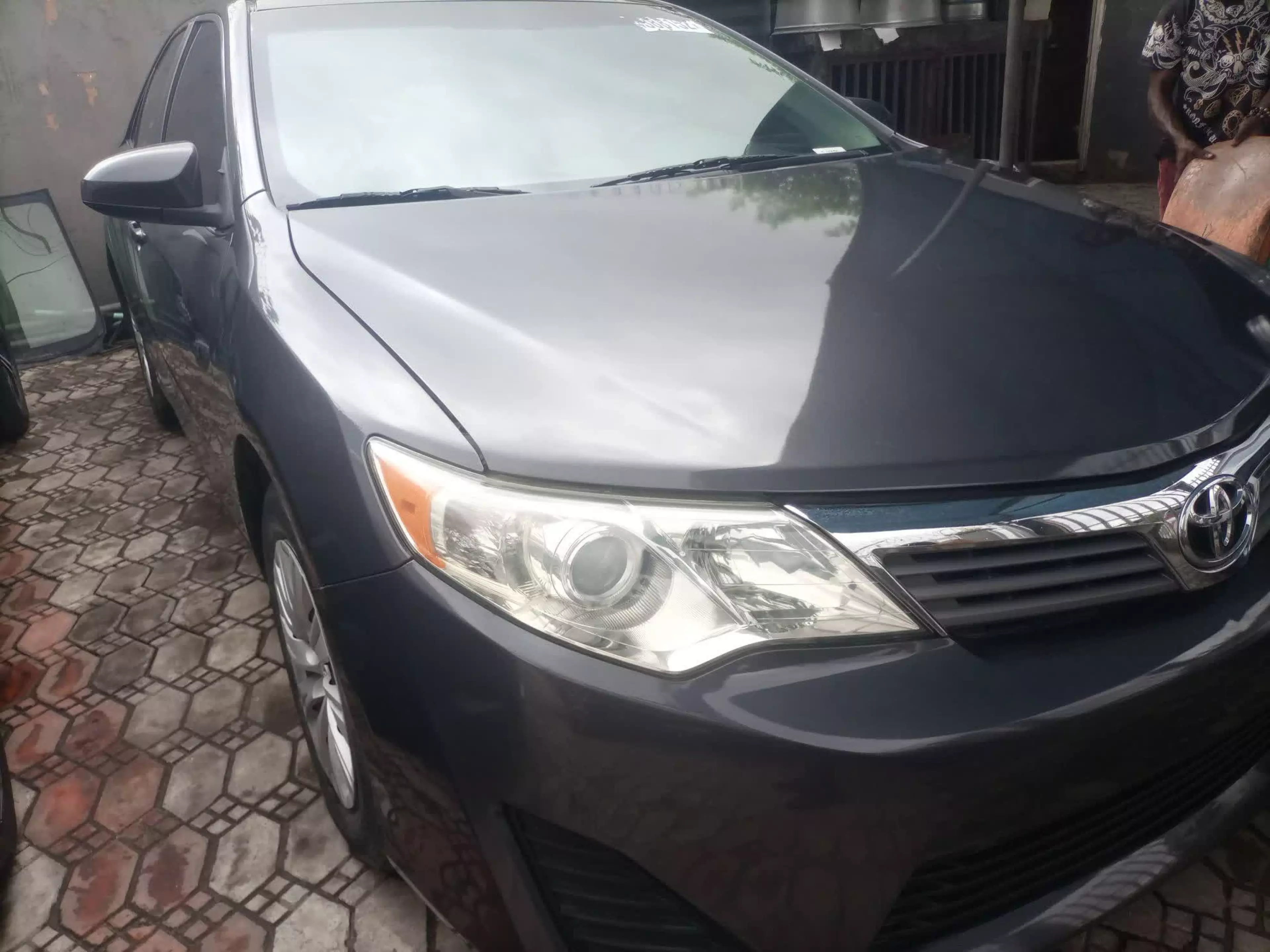 Toyota Camry - 2012
