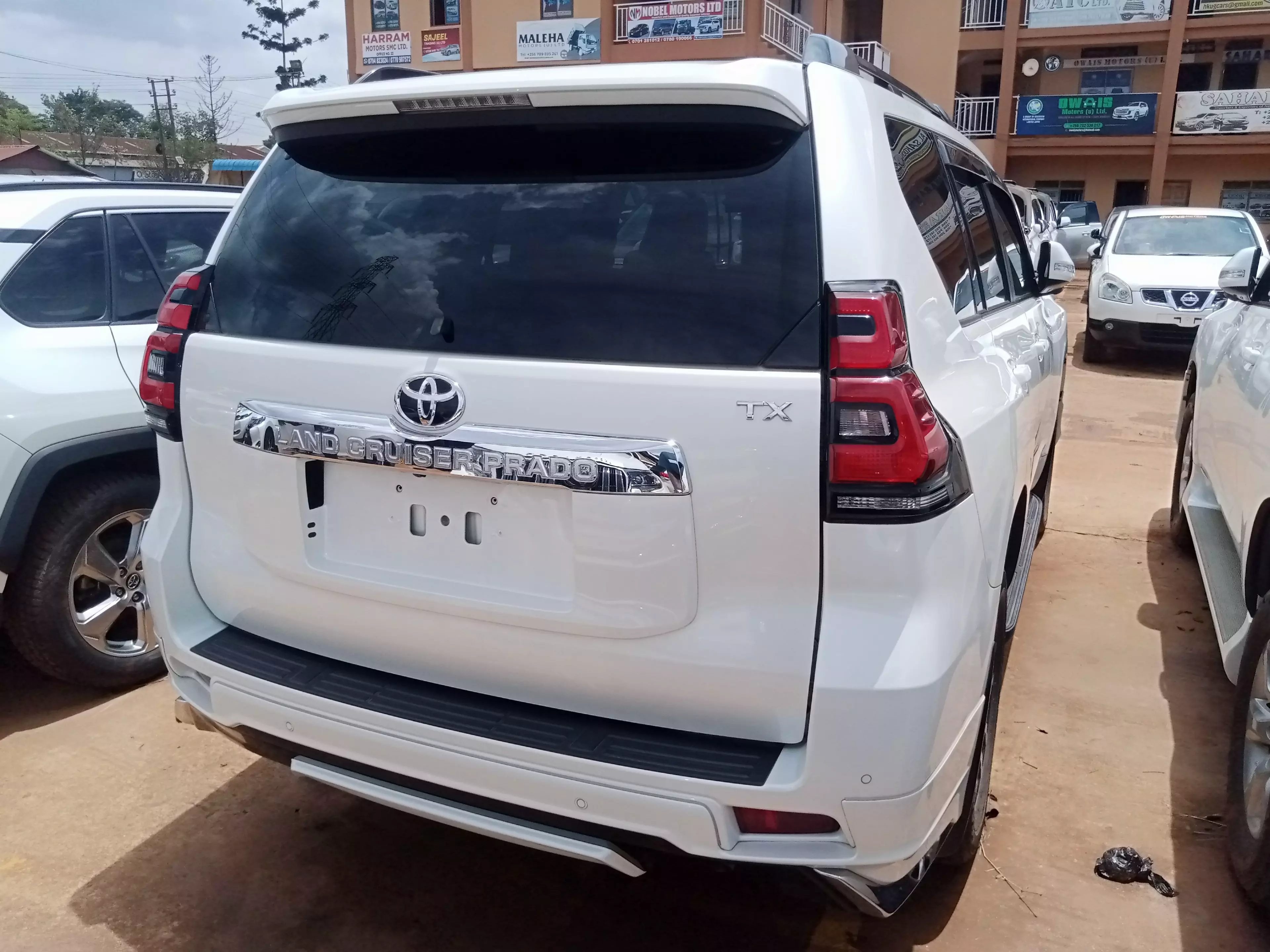 Toyota Landcruiser Prado   - 2017