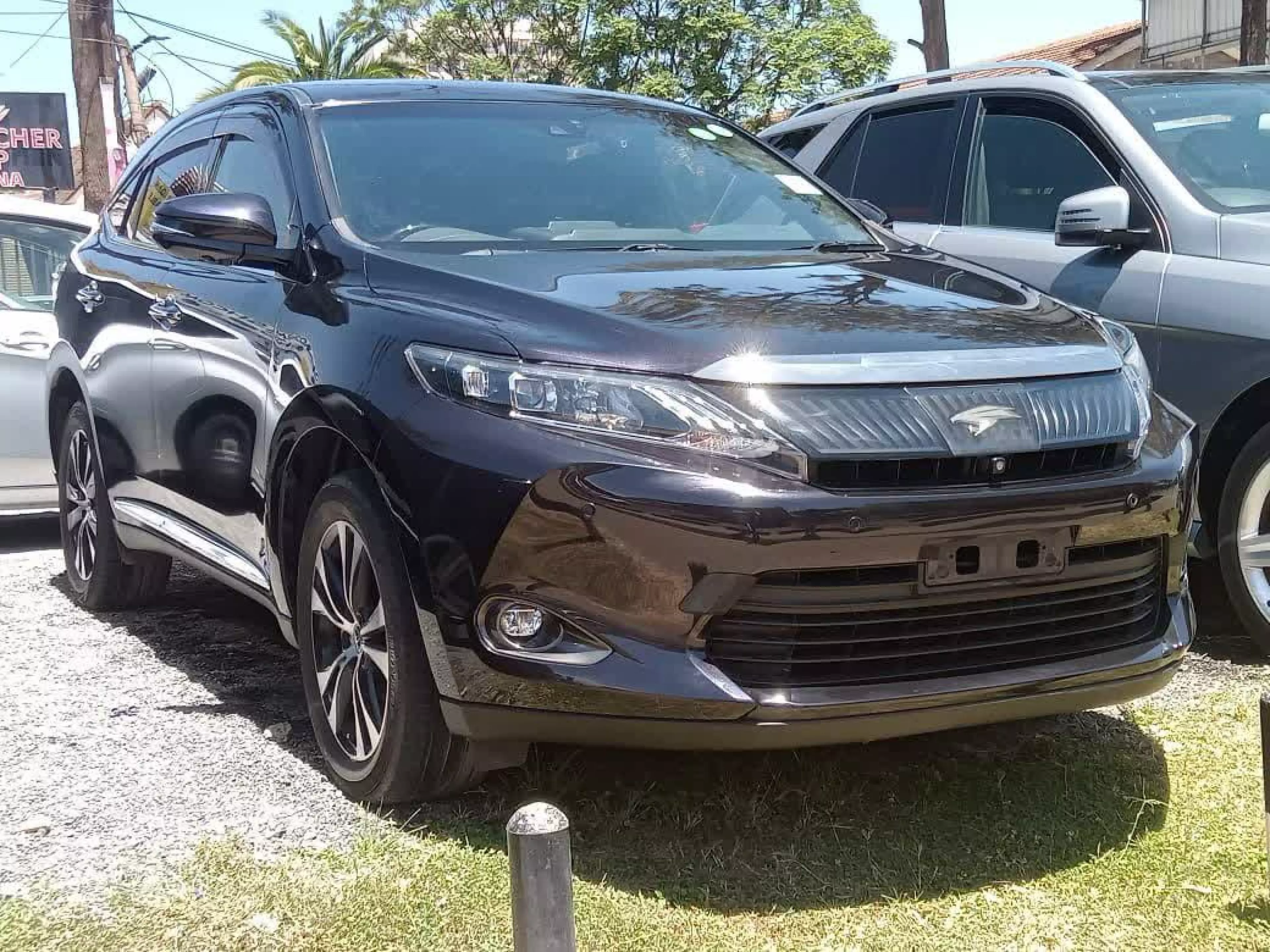 Toyota Harrier - 2015
