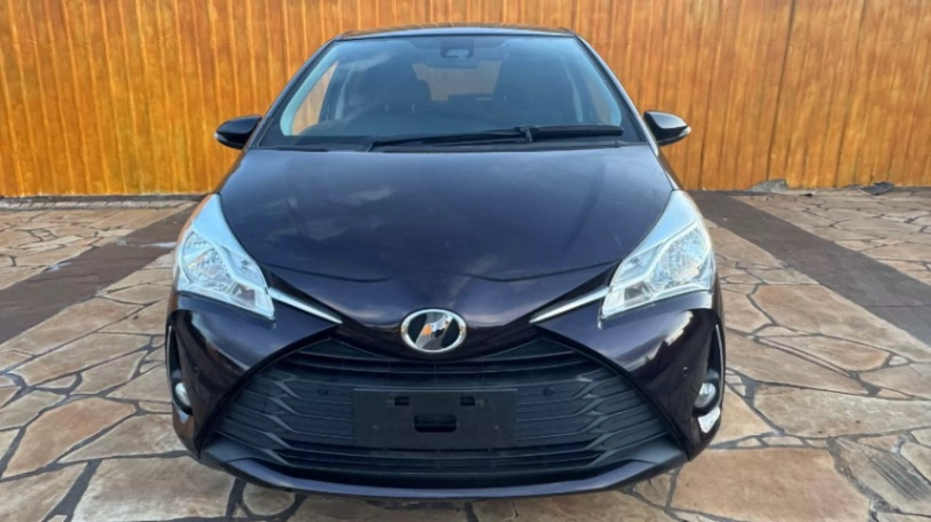 Toyota Vitz - 2018