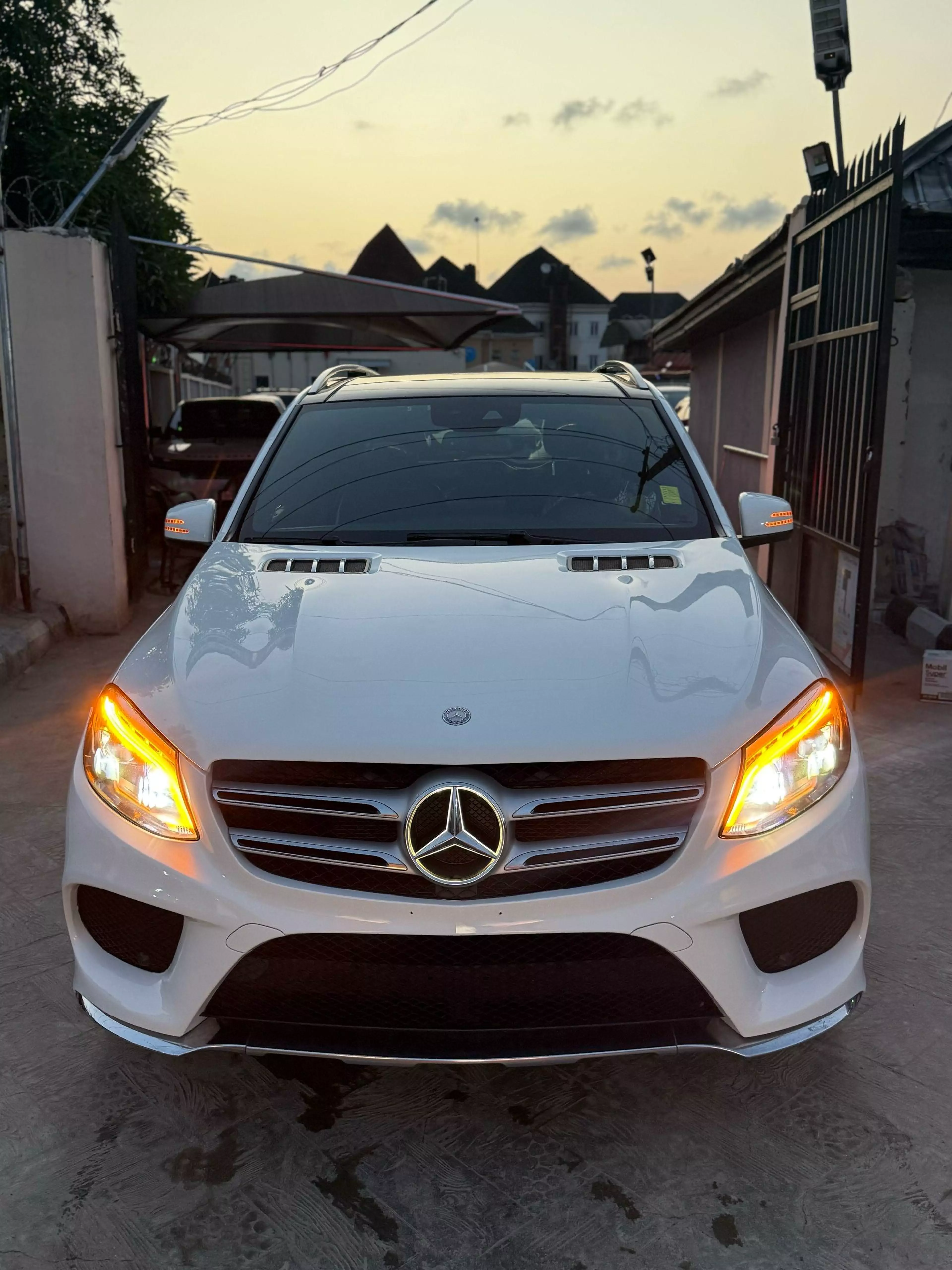 Mercedes-Benz GLE 350 - 2016