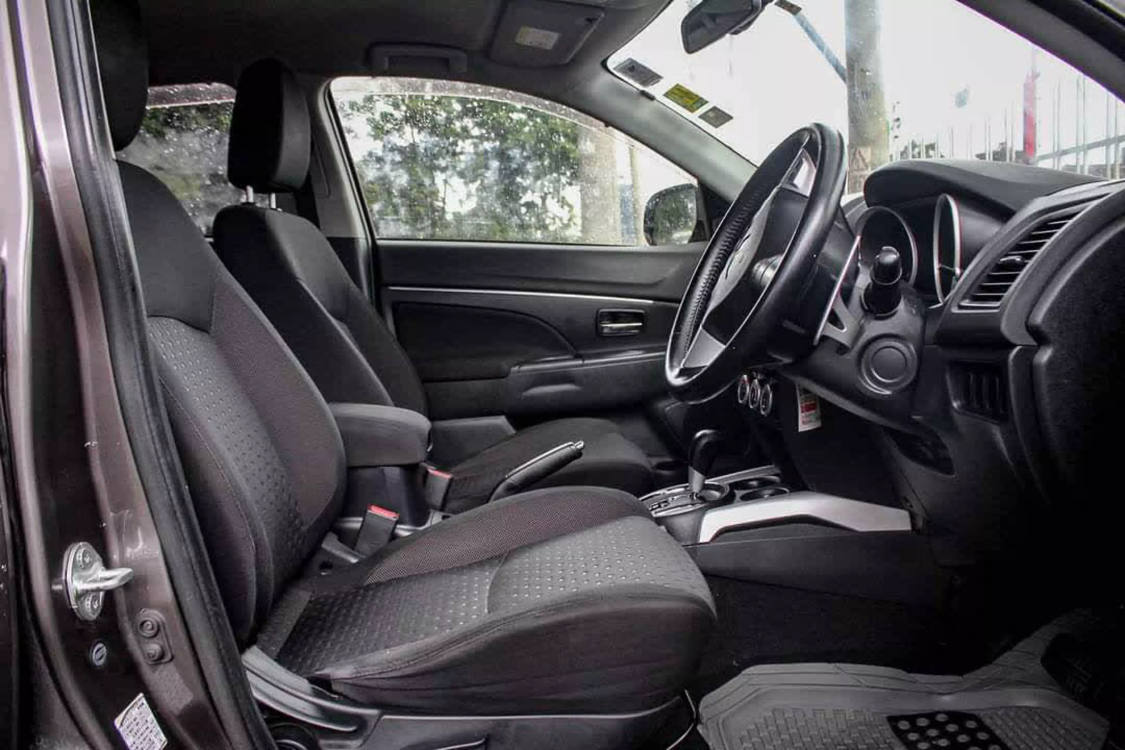 Mitsubishi RVR   - 2010