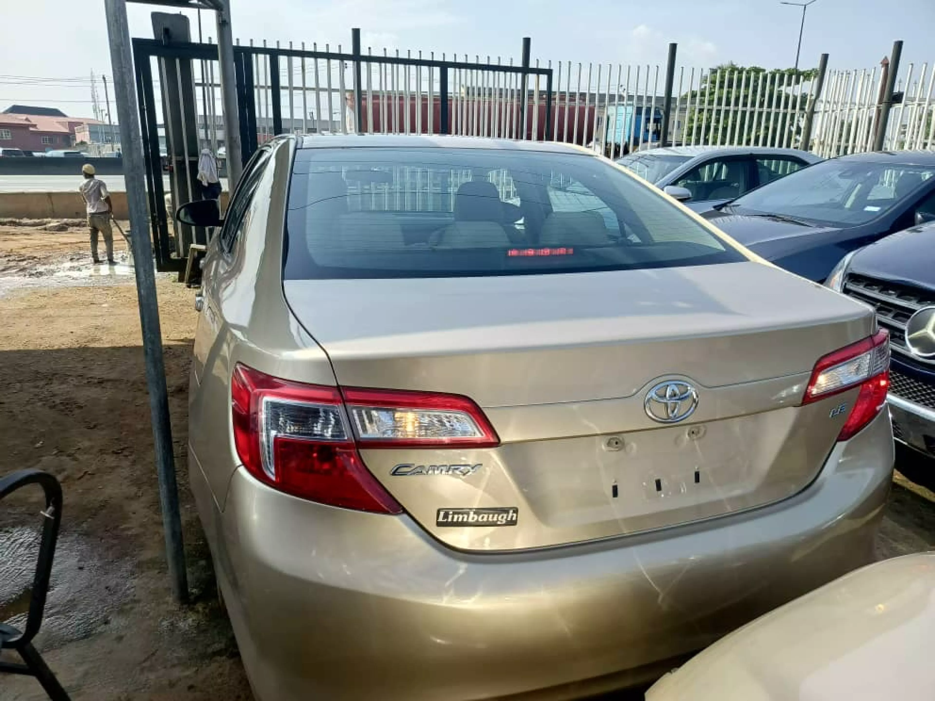 Toyota Camry   - 2012