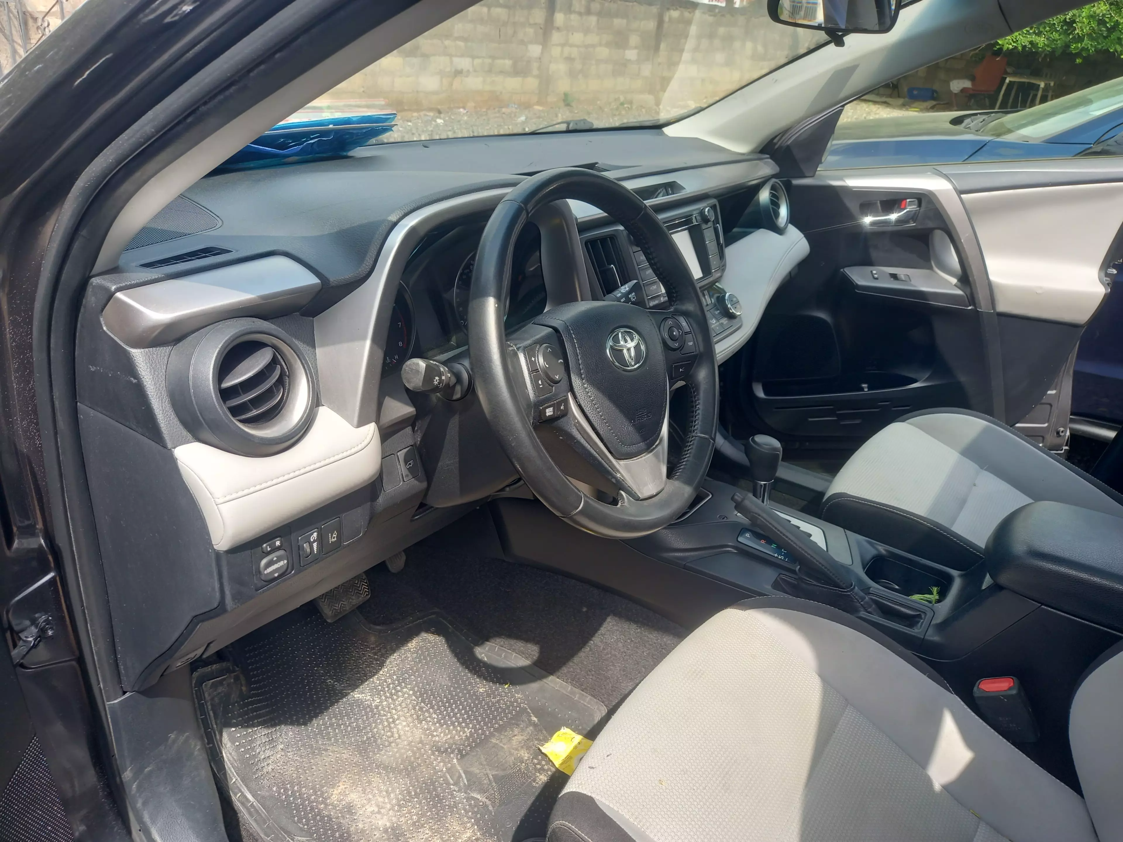 Toyota RAV 4   - 2018