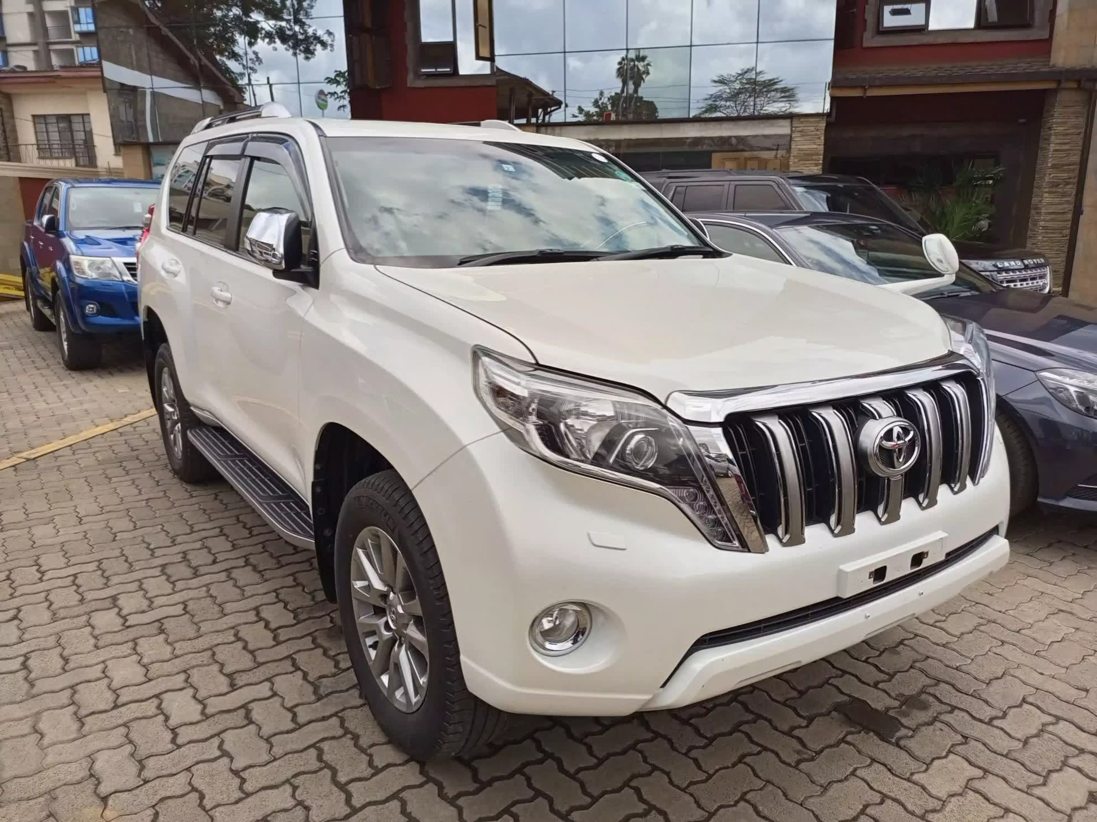 Toyota Landcruiser Prado - 2017