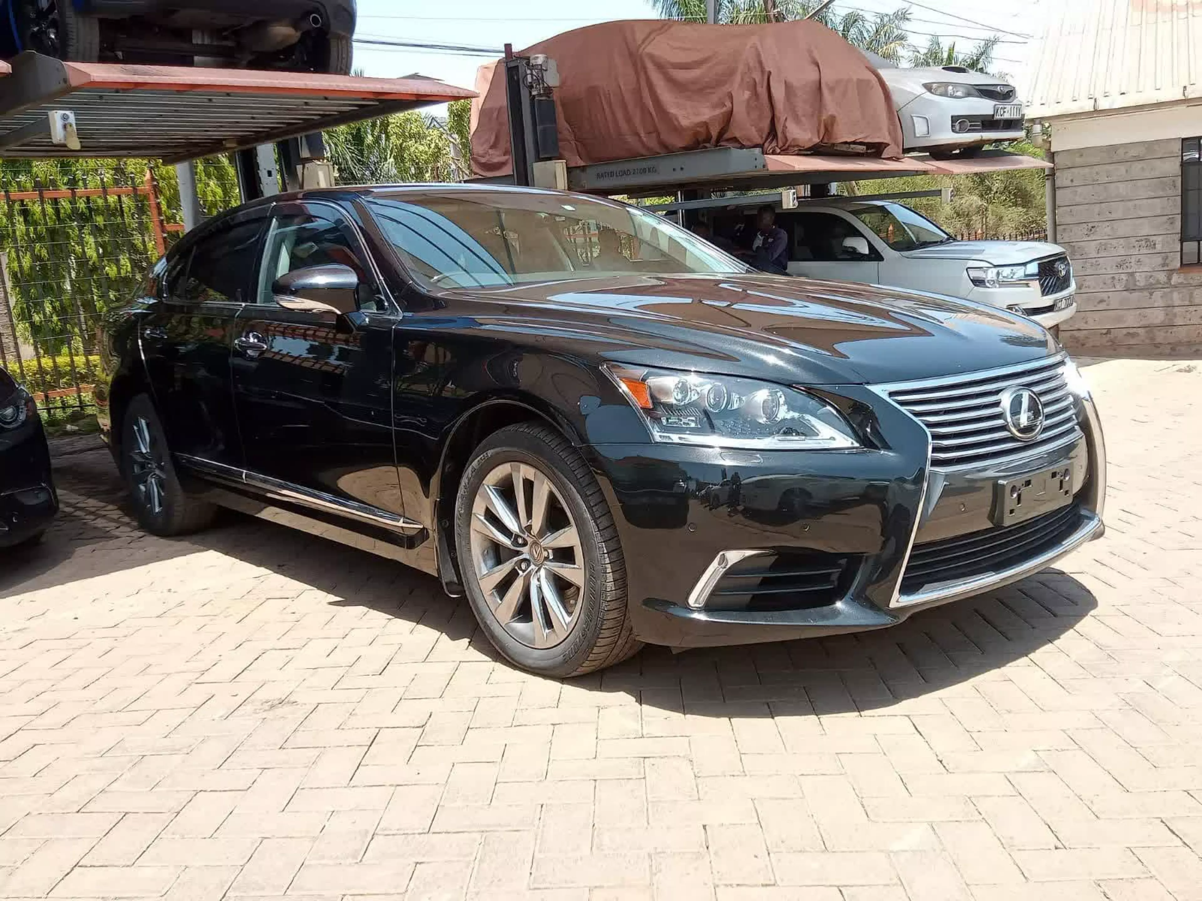 Lexus LS 460 - 2014