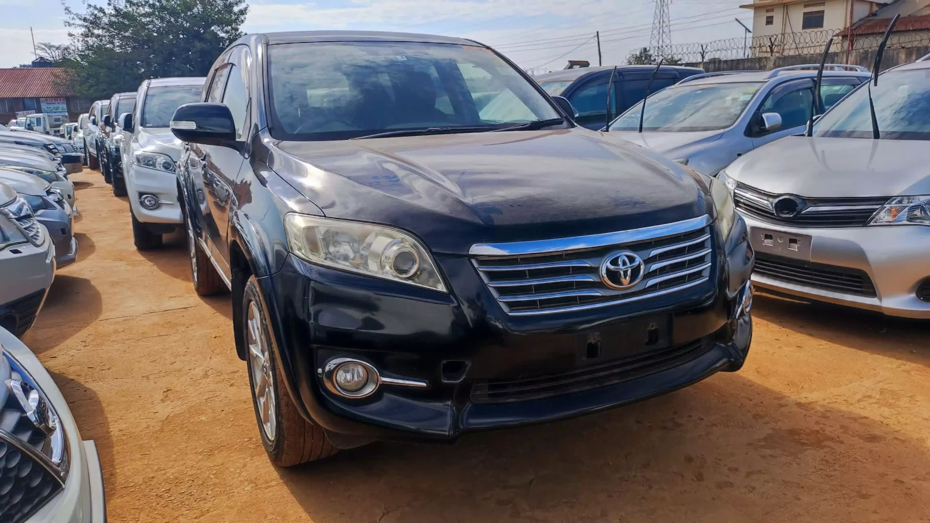 Toyota Vanguard  - 2010