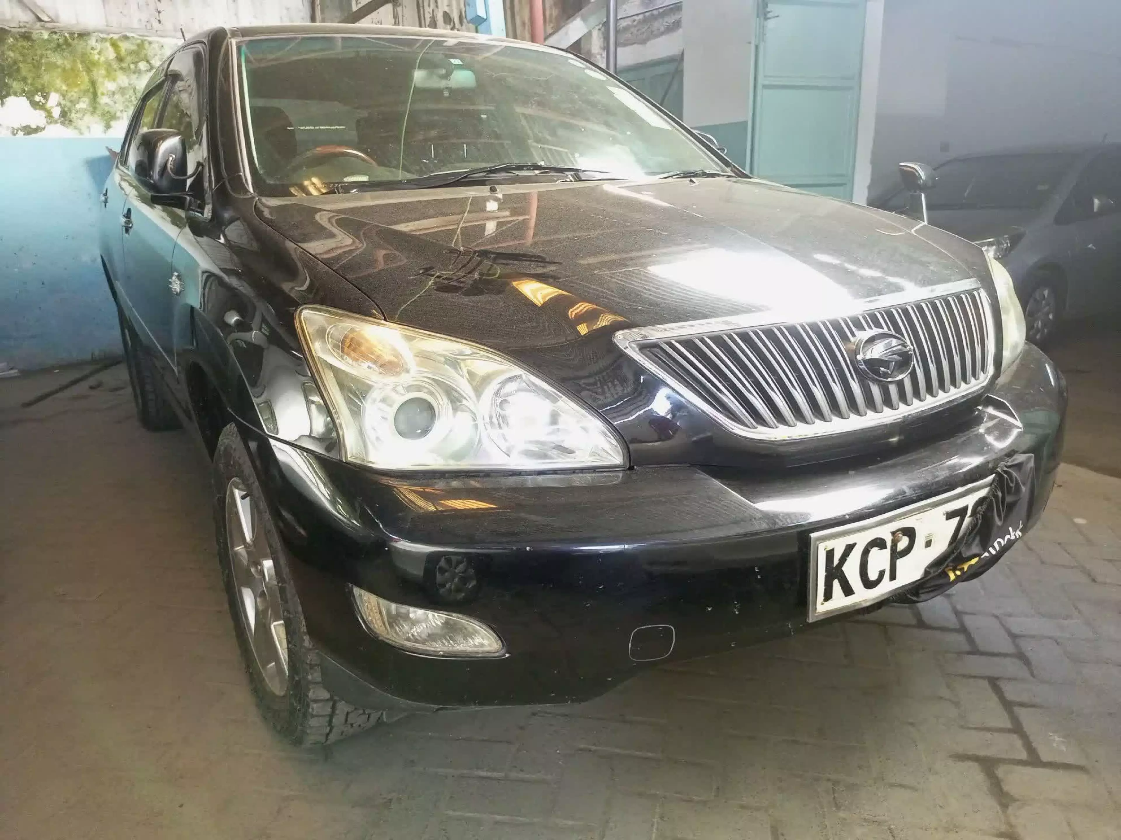Toyota Harrier - 2011
