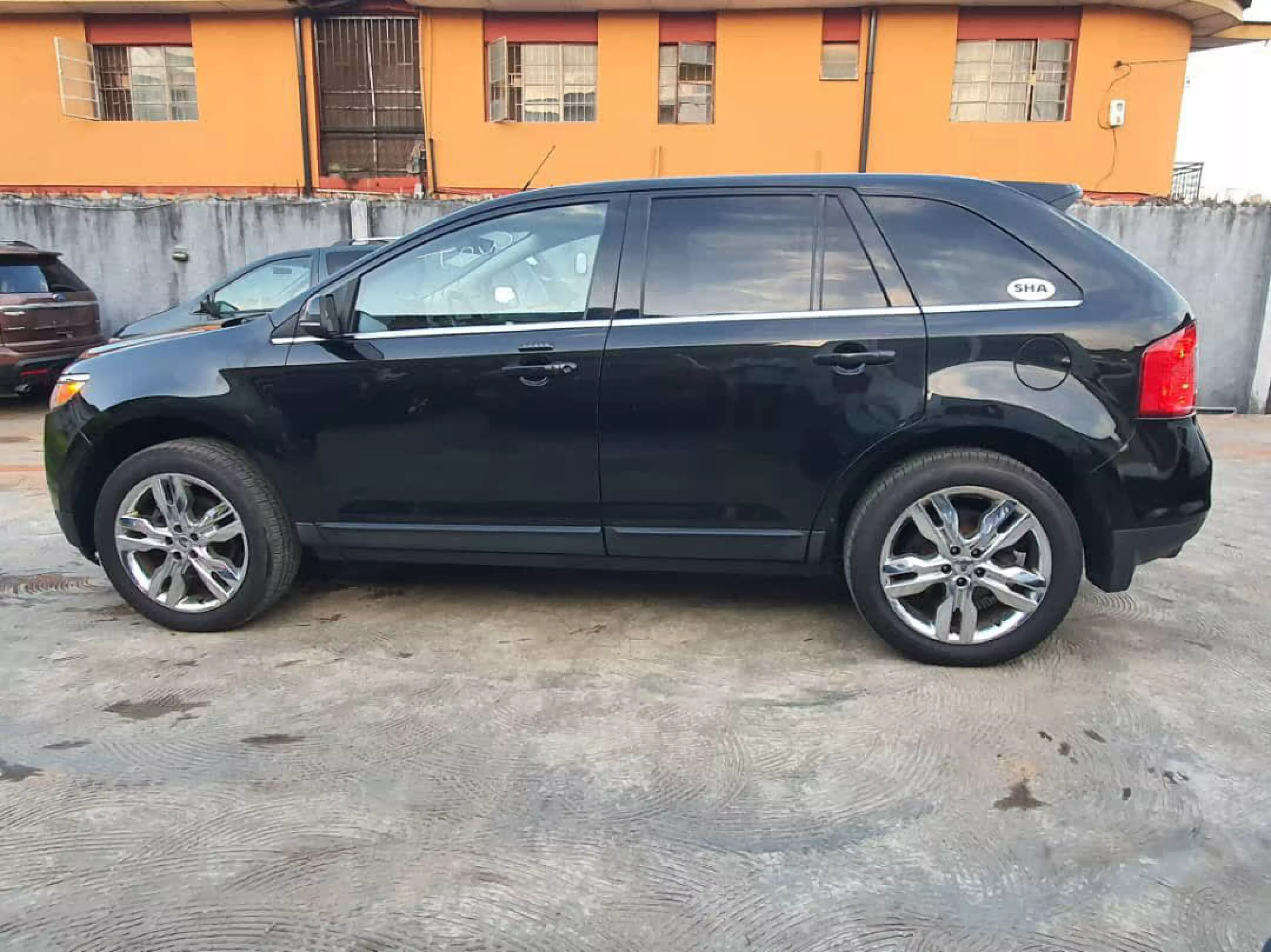 Ford Edge   - 2011
