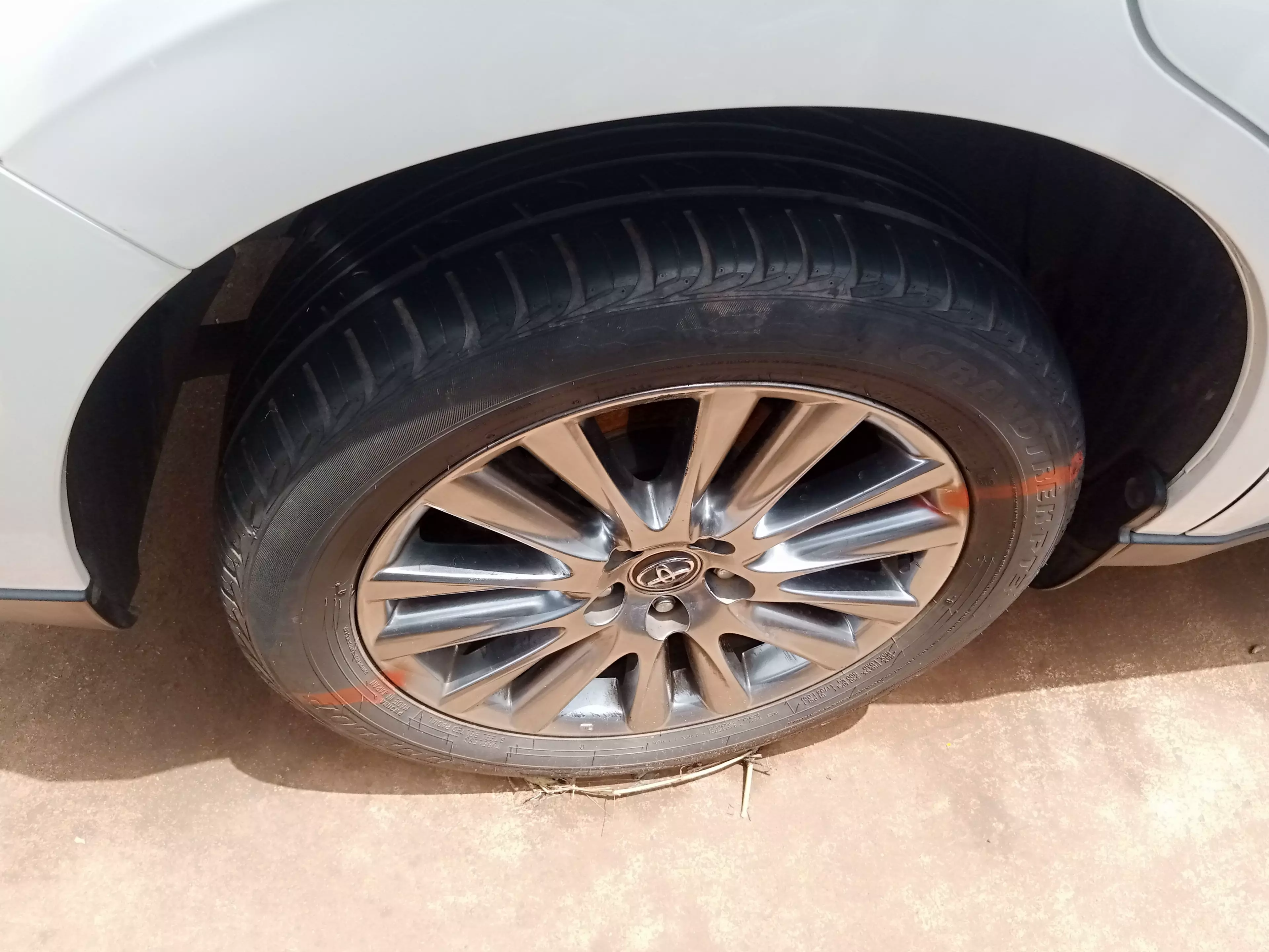 Toyota Harrier   - 2015