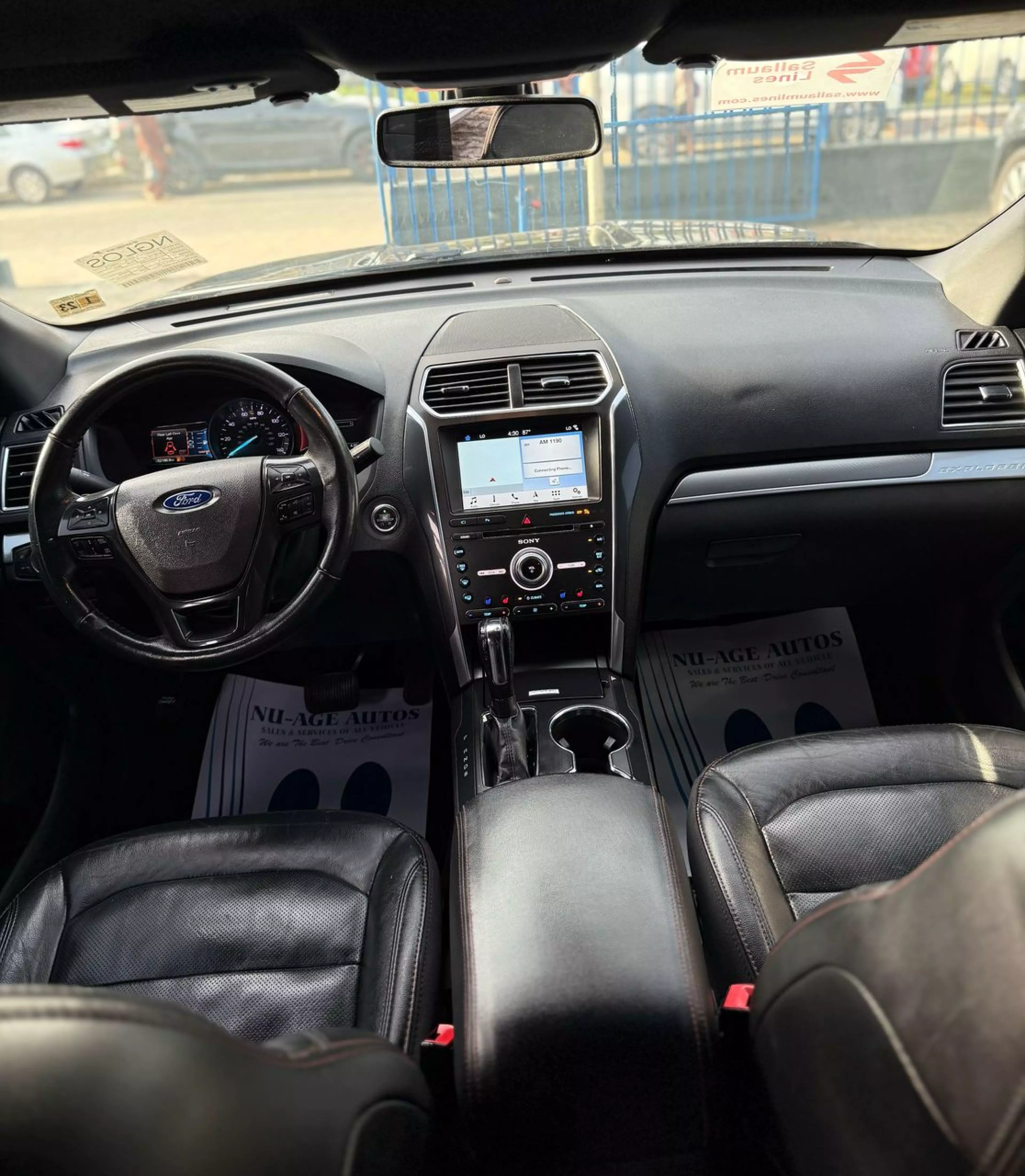 Ford Explorer   - 2018