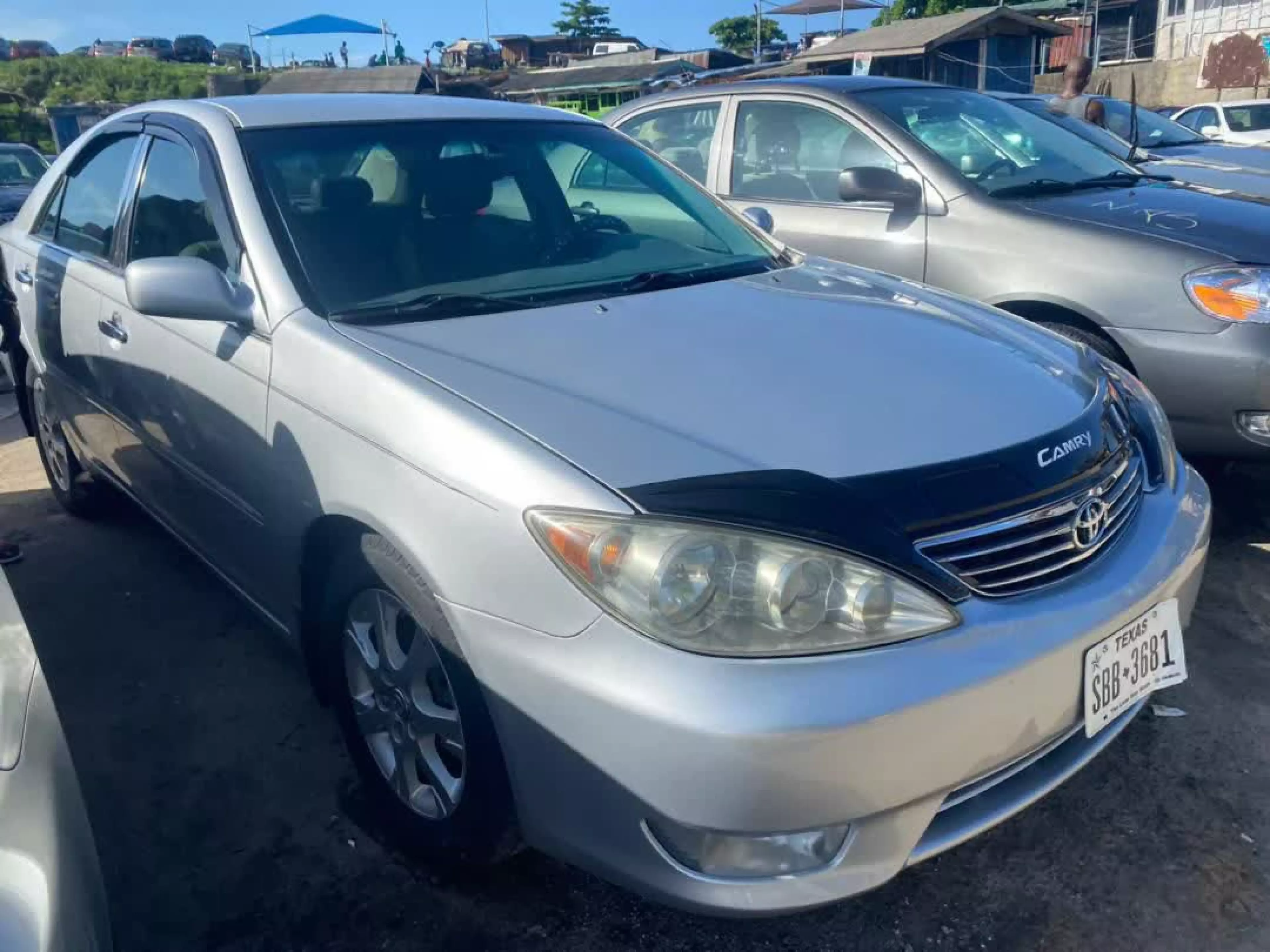 Toyota Camry - 2005