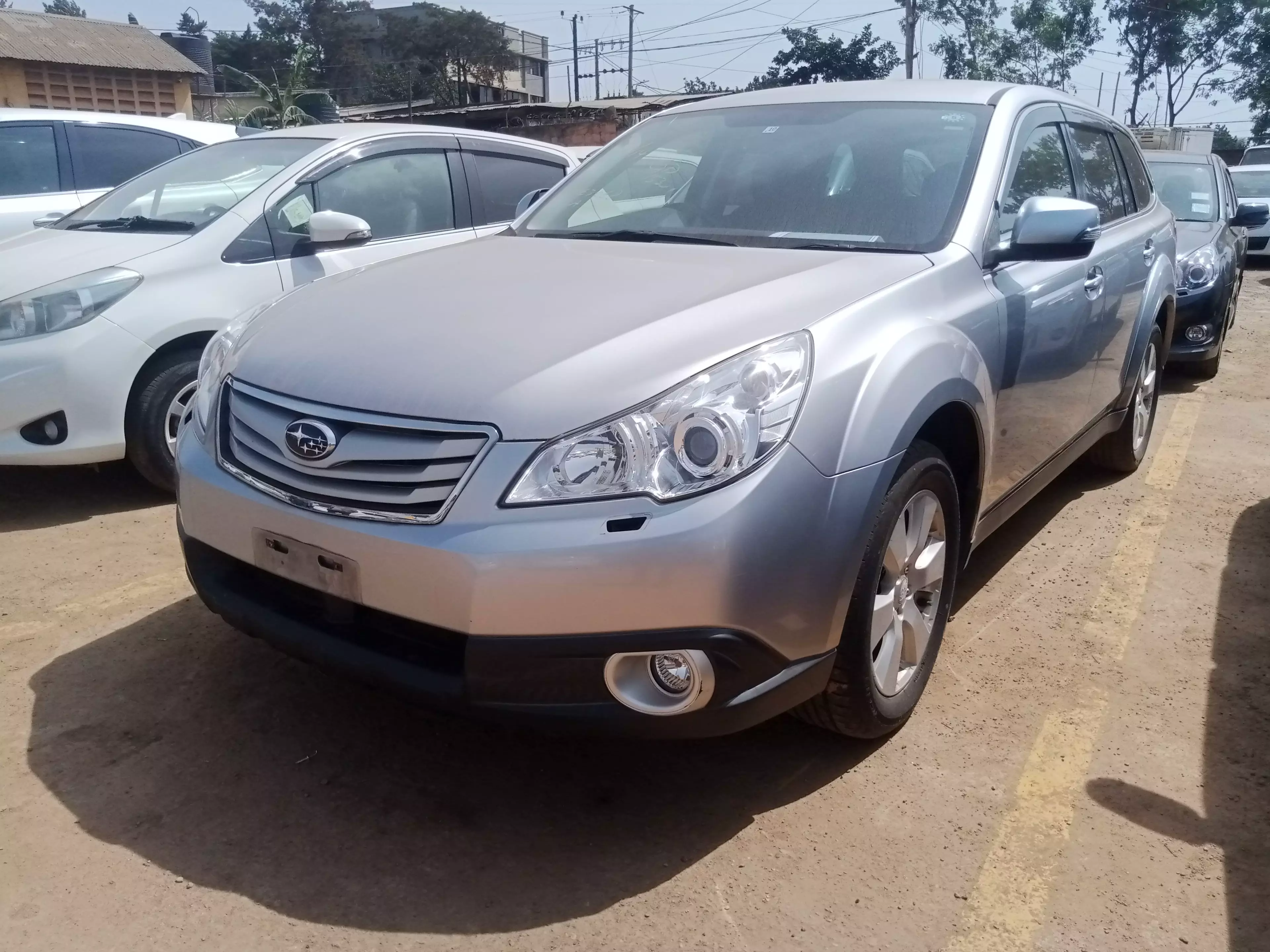 Subaru Outback   - 2010