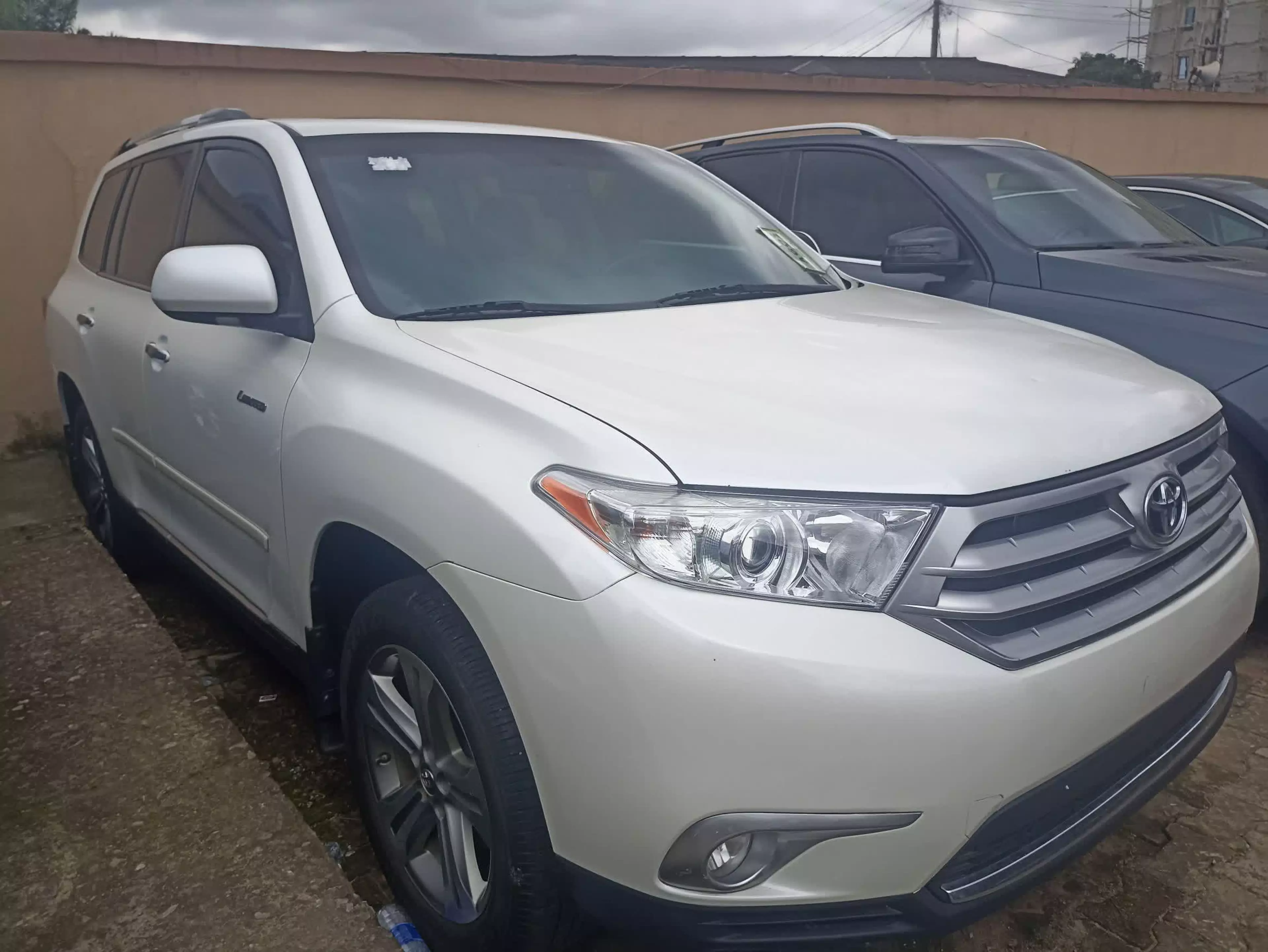 Toyota Highlander - 2012