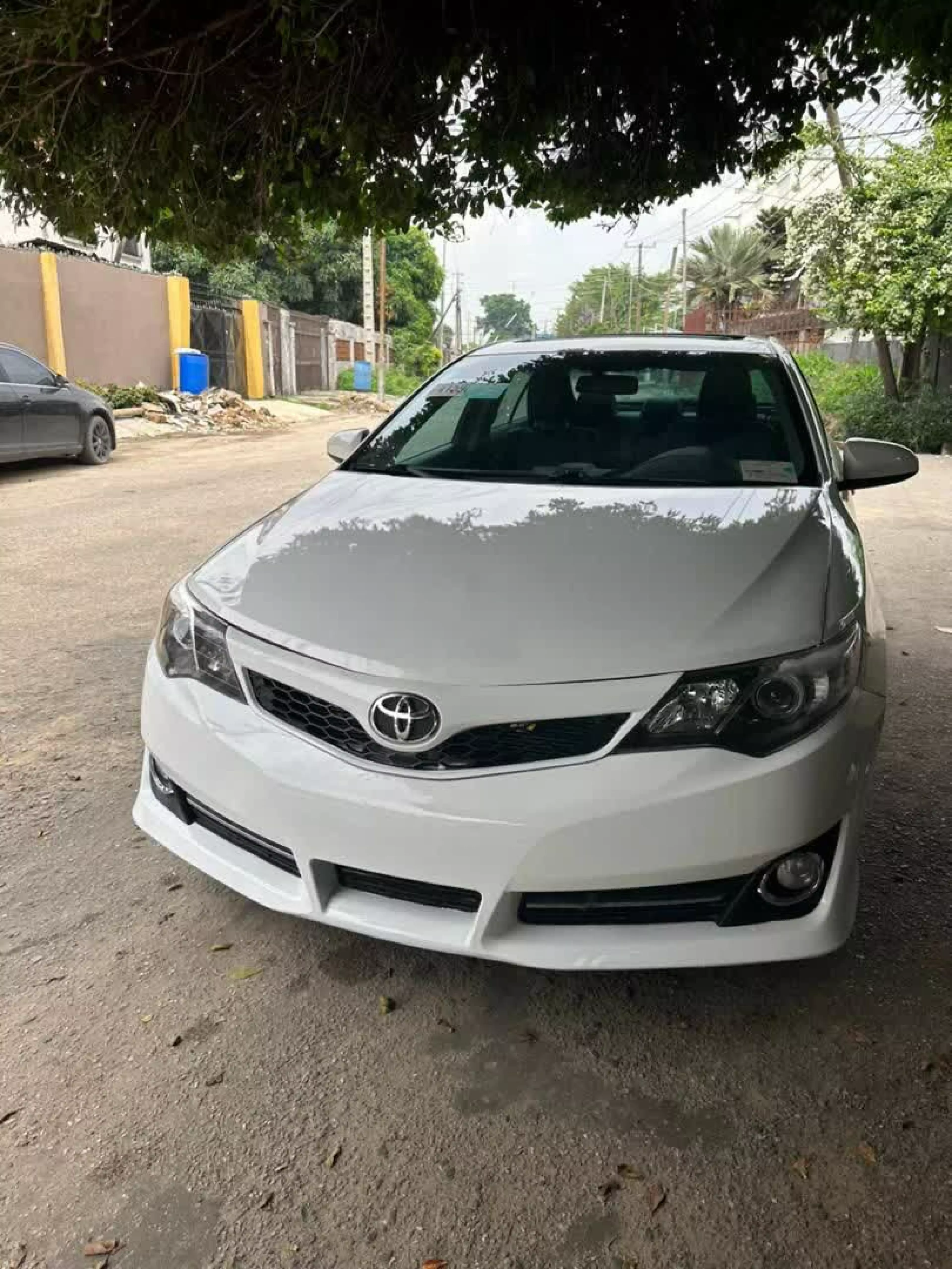 Toyota Camry - 2014