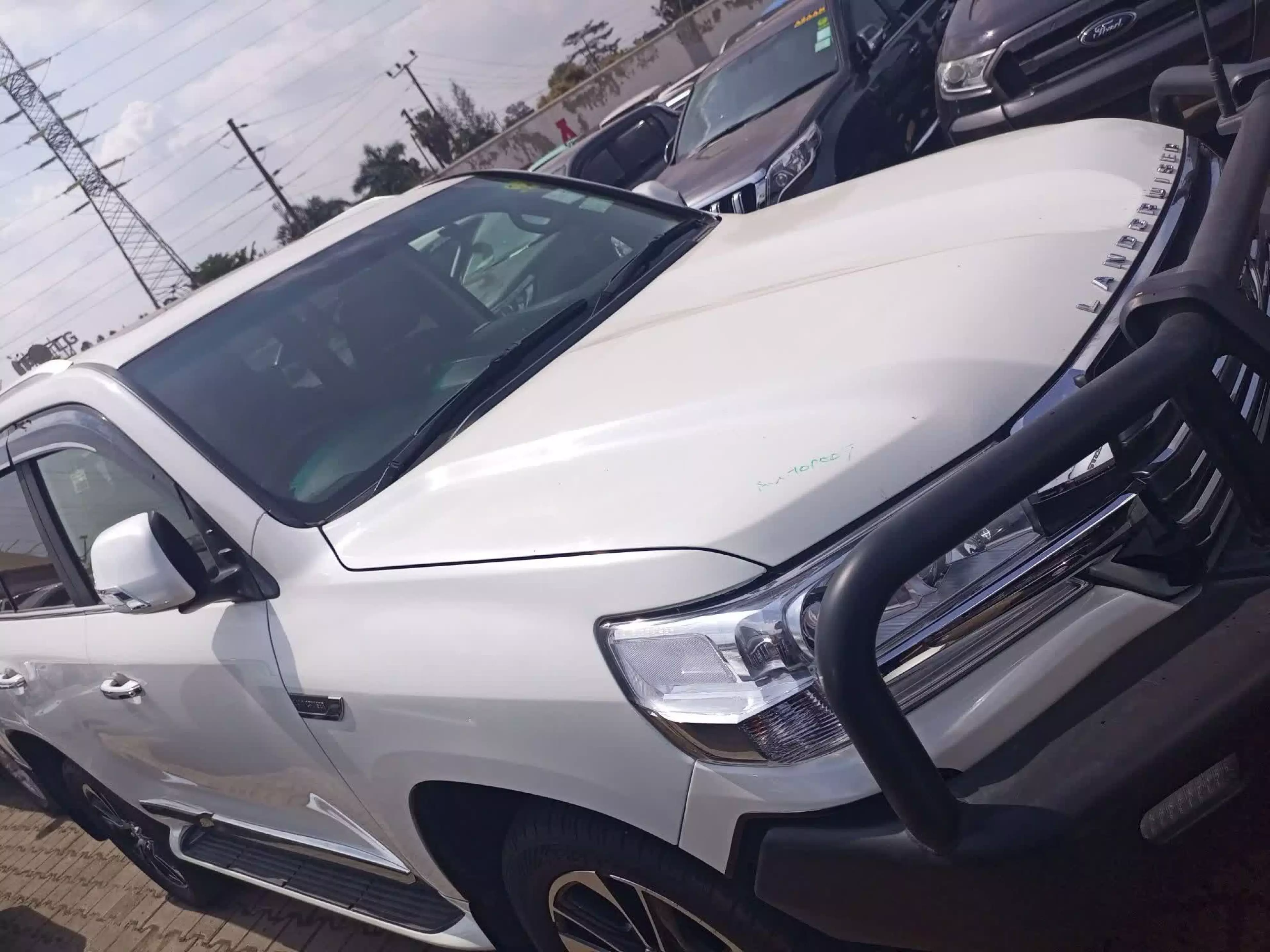 Toyota Land Cruiser - 2014