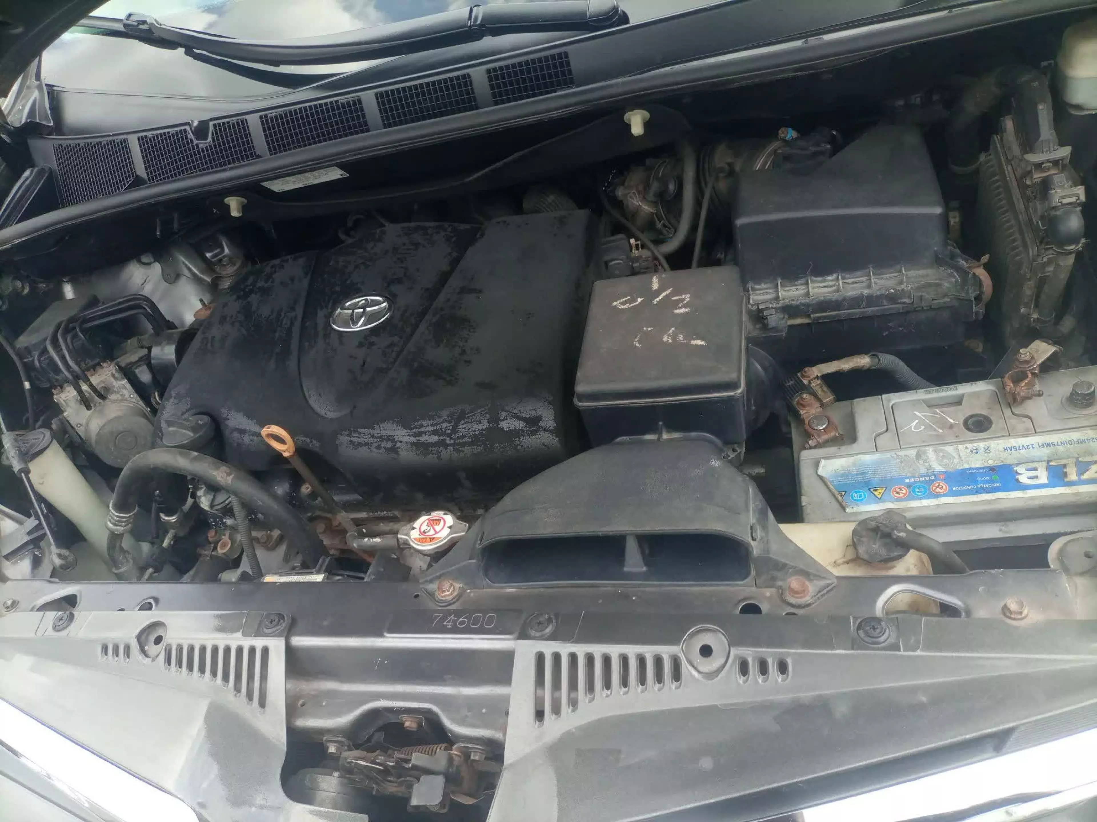 Toyota Sienna   - 2017