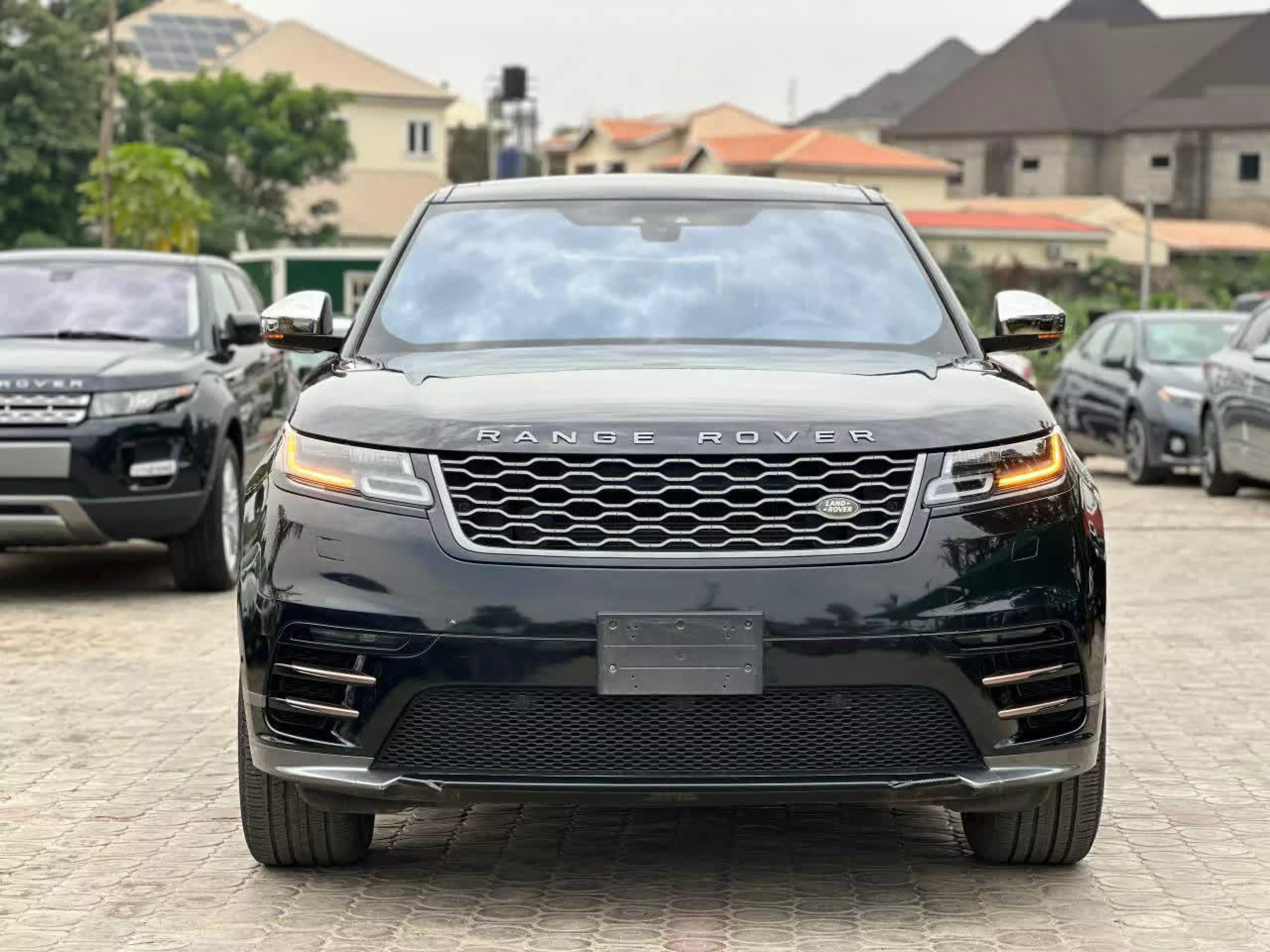 Land Rover Range Rover Velar   - 2018
