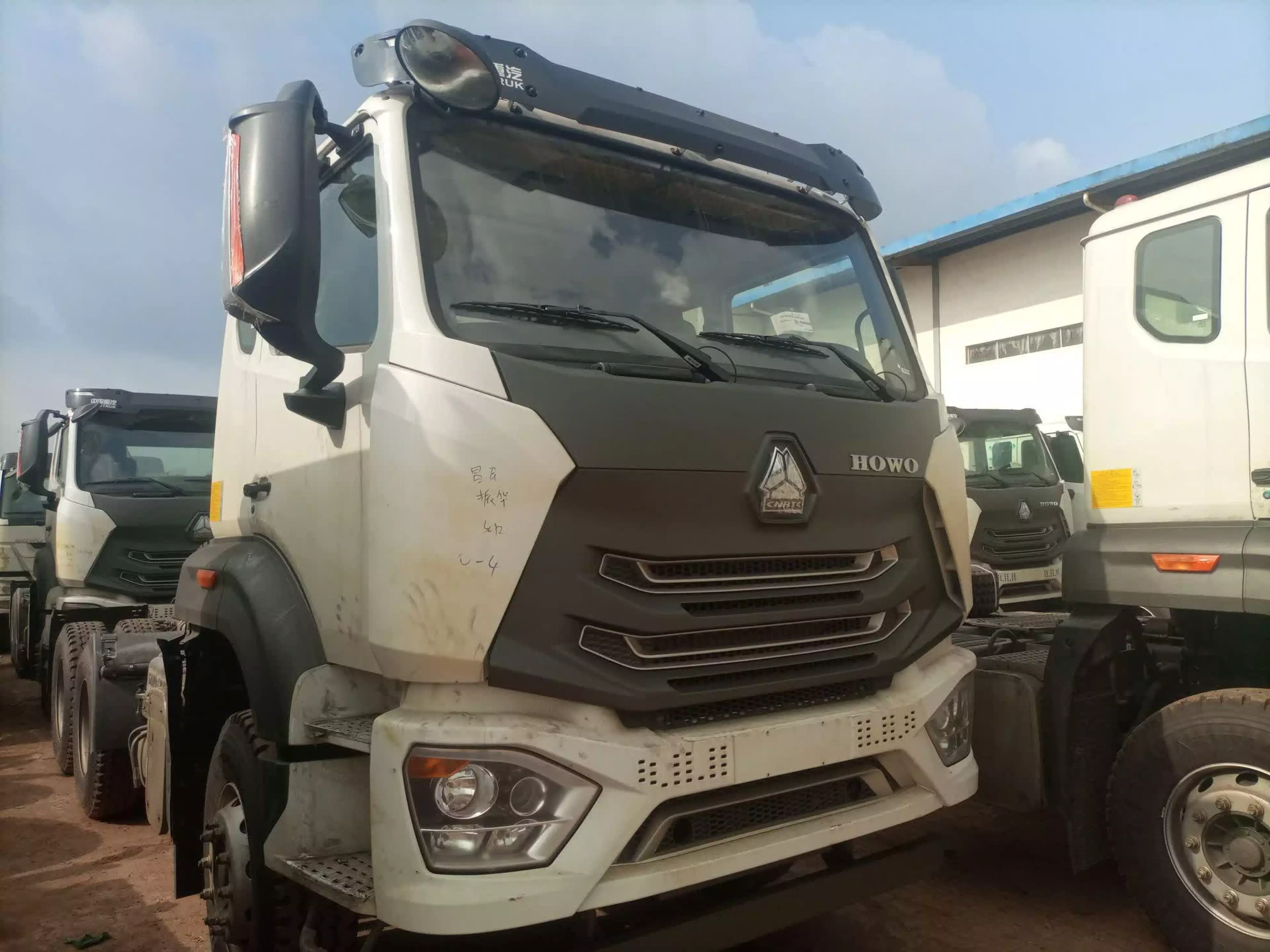 HOWO DUMP TRUCK - 2022