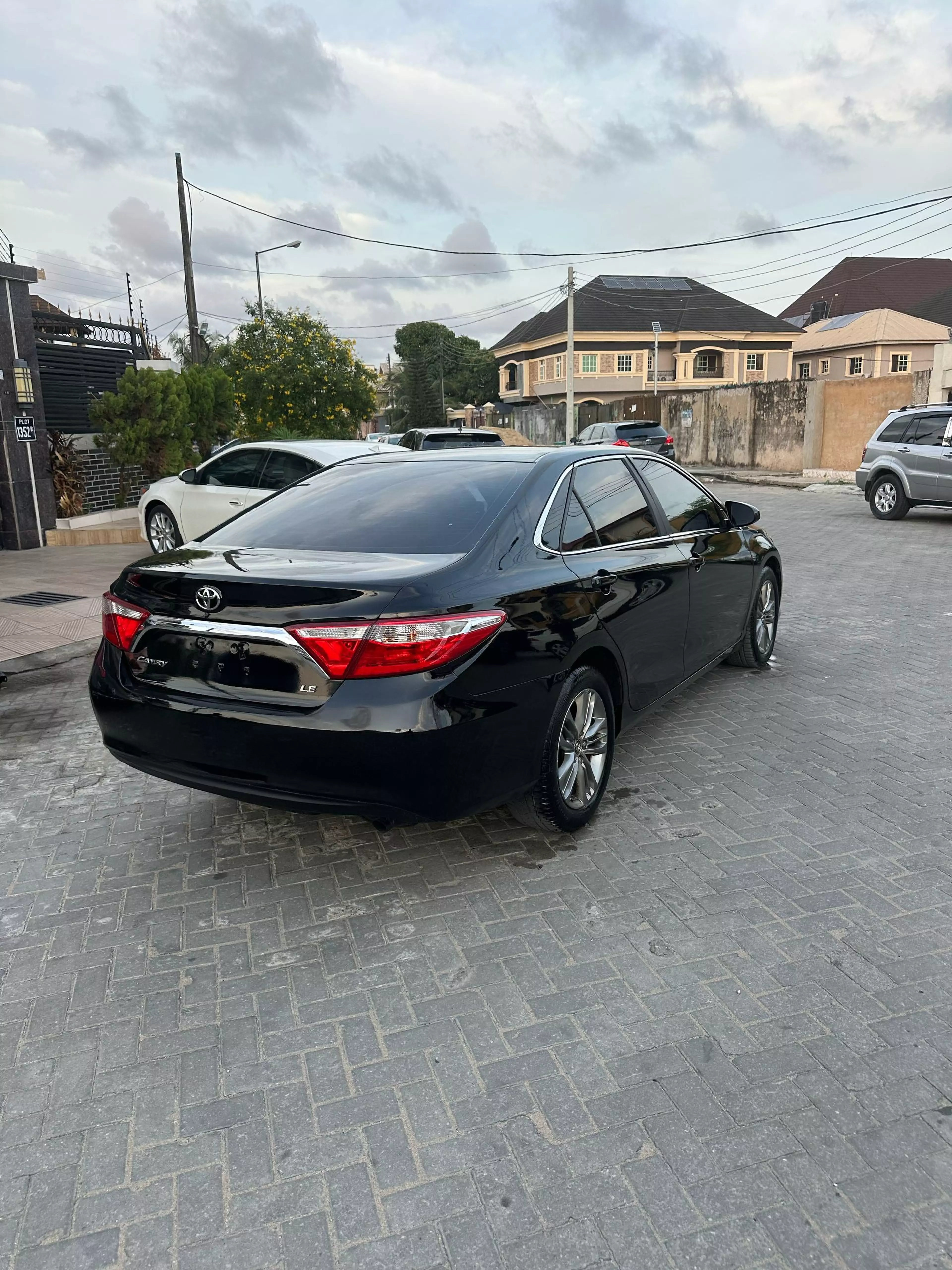Toyota Camry   - 2015