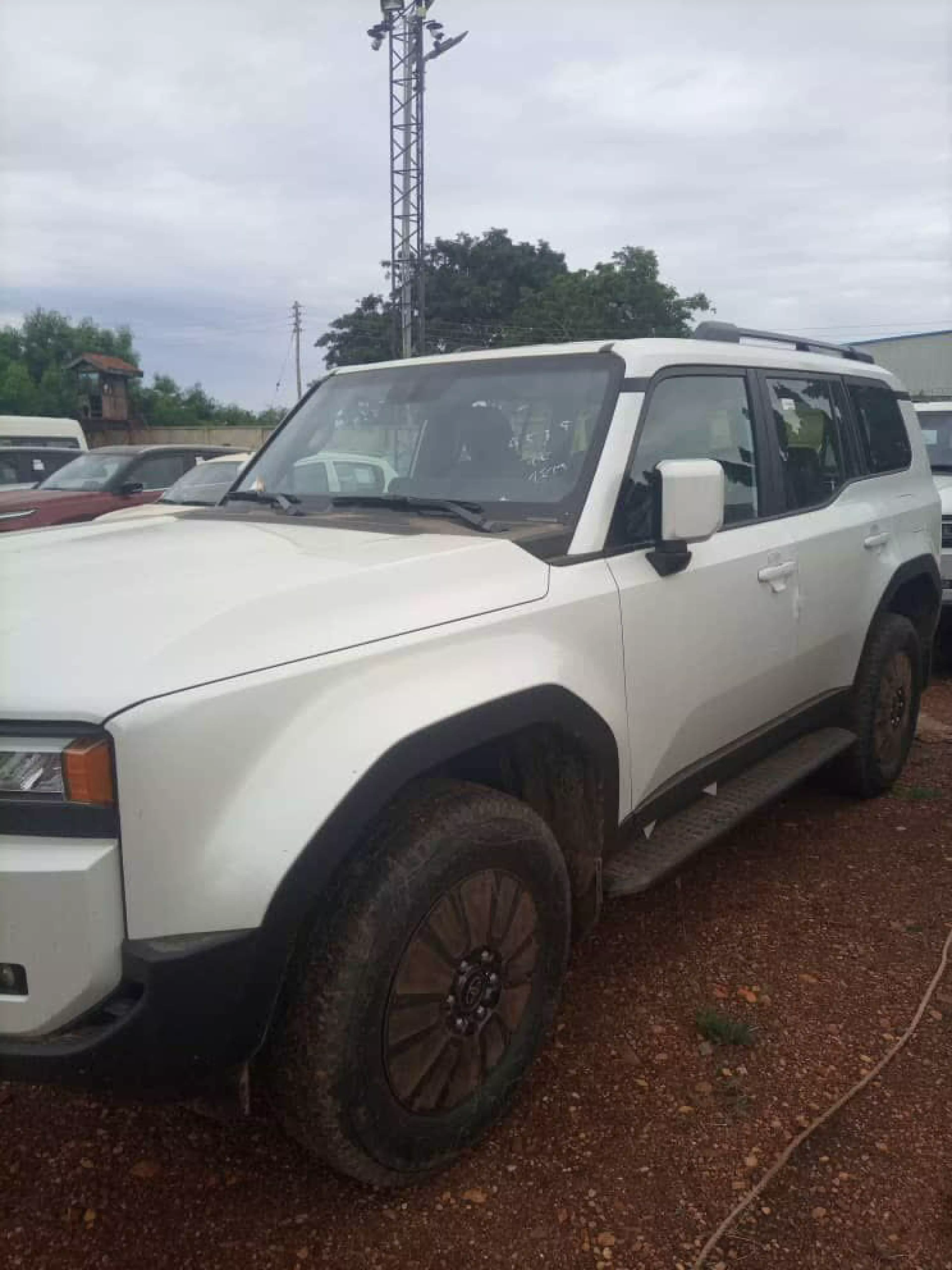Toyota Land Cruiser Prado - 2025