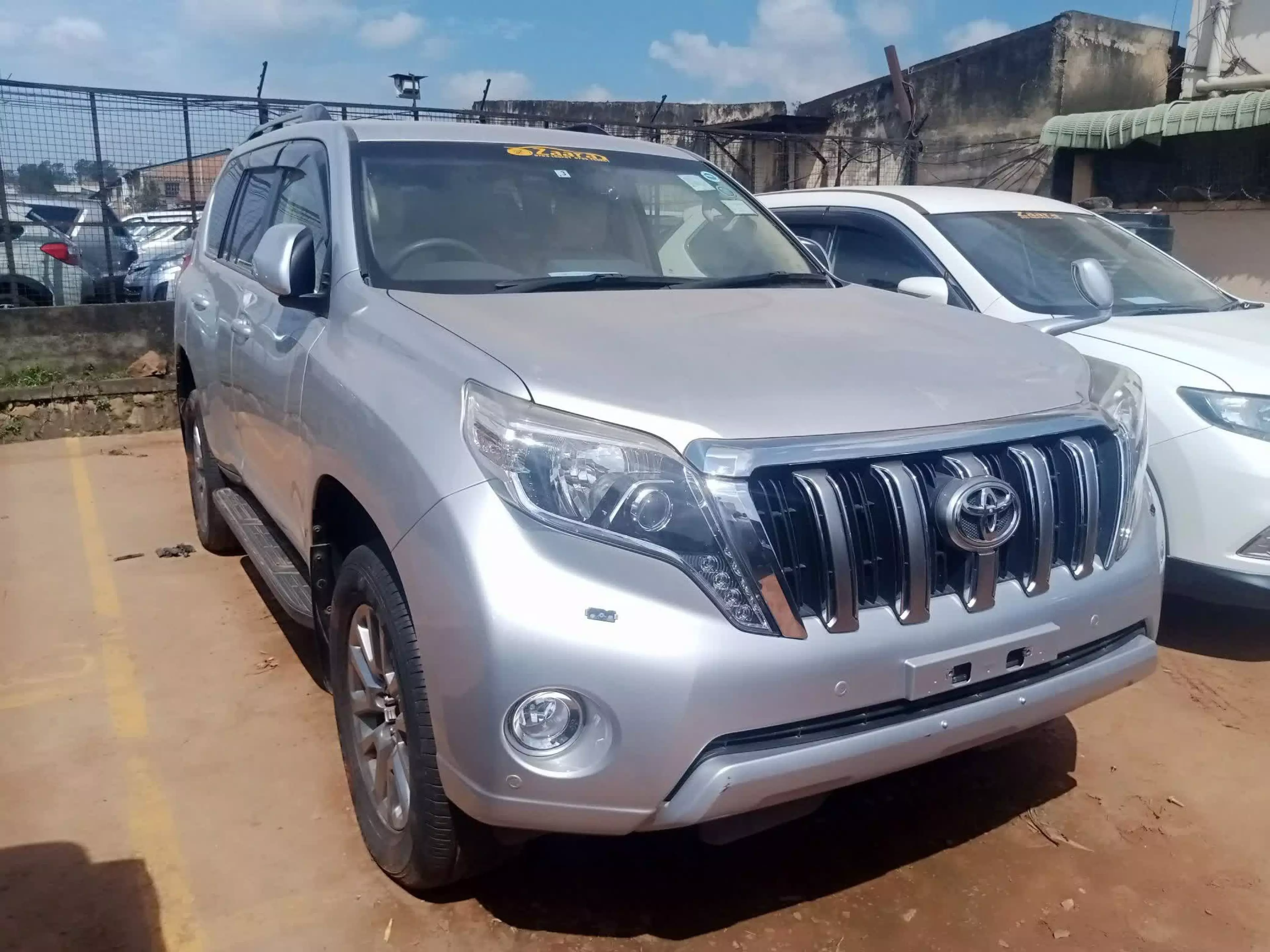 Toyota Landcruiser Prado - 2014
