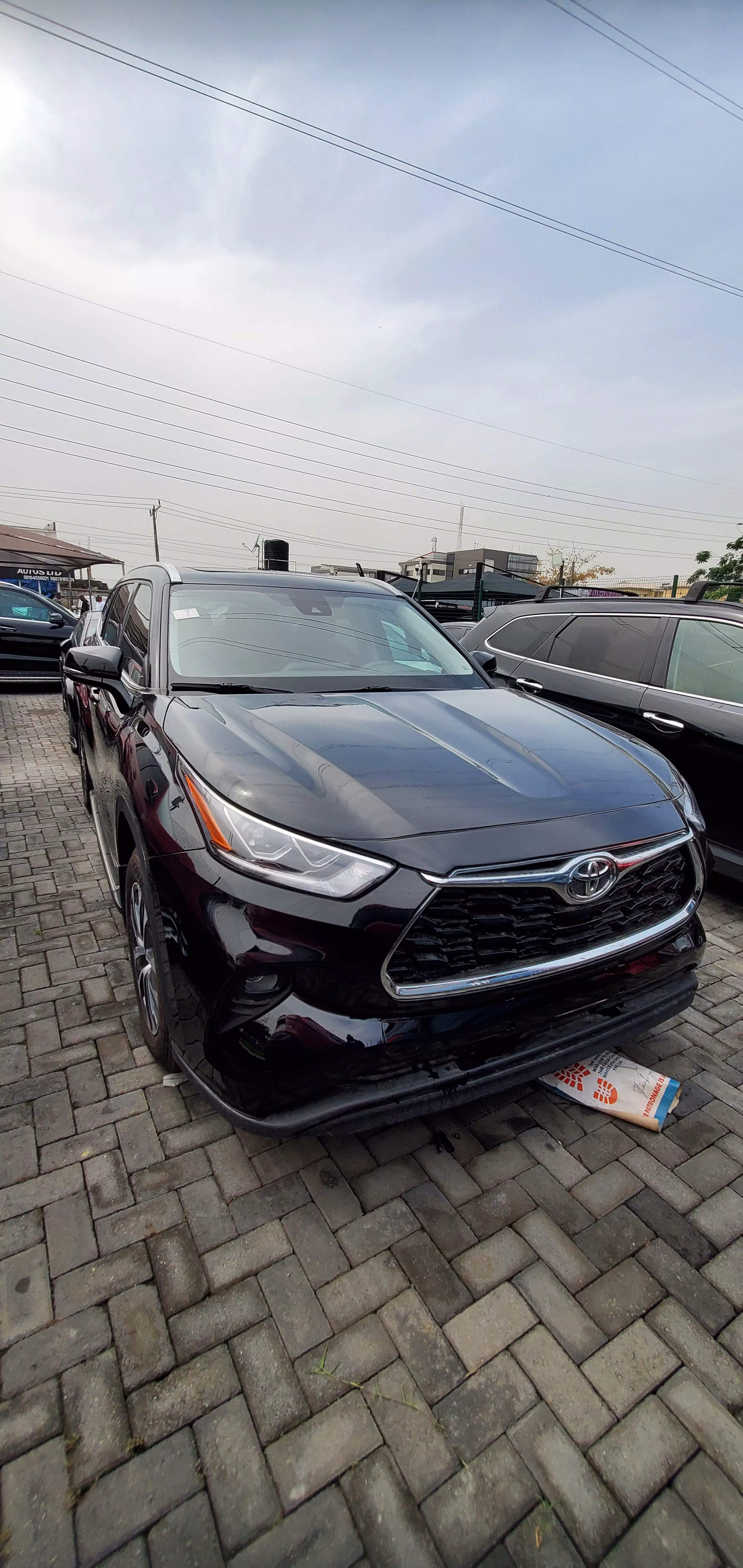 Toyota Highlander   - 2022