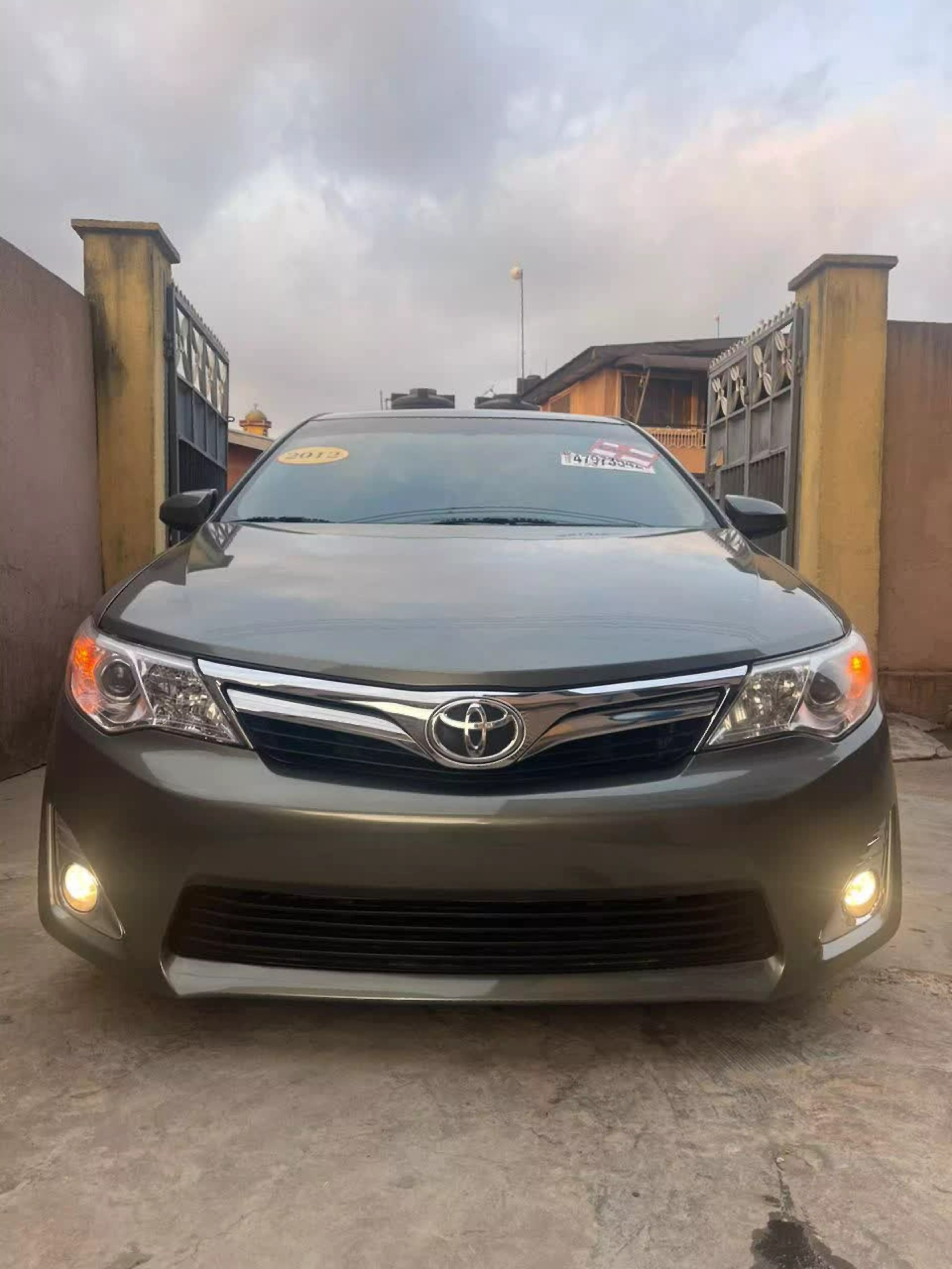 Toyota Camry - 2012
