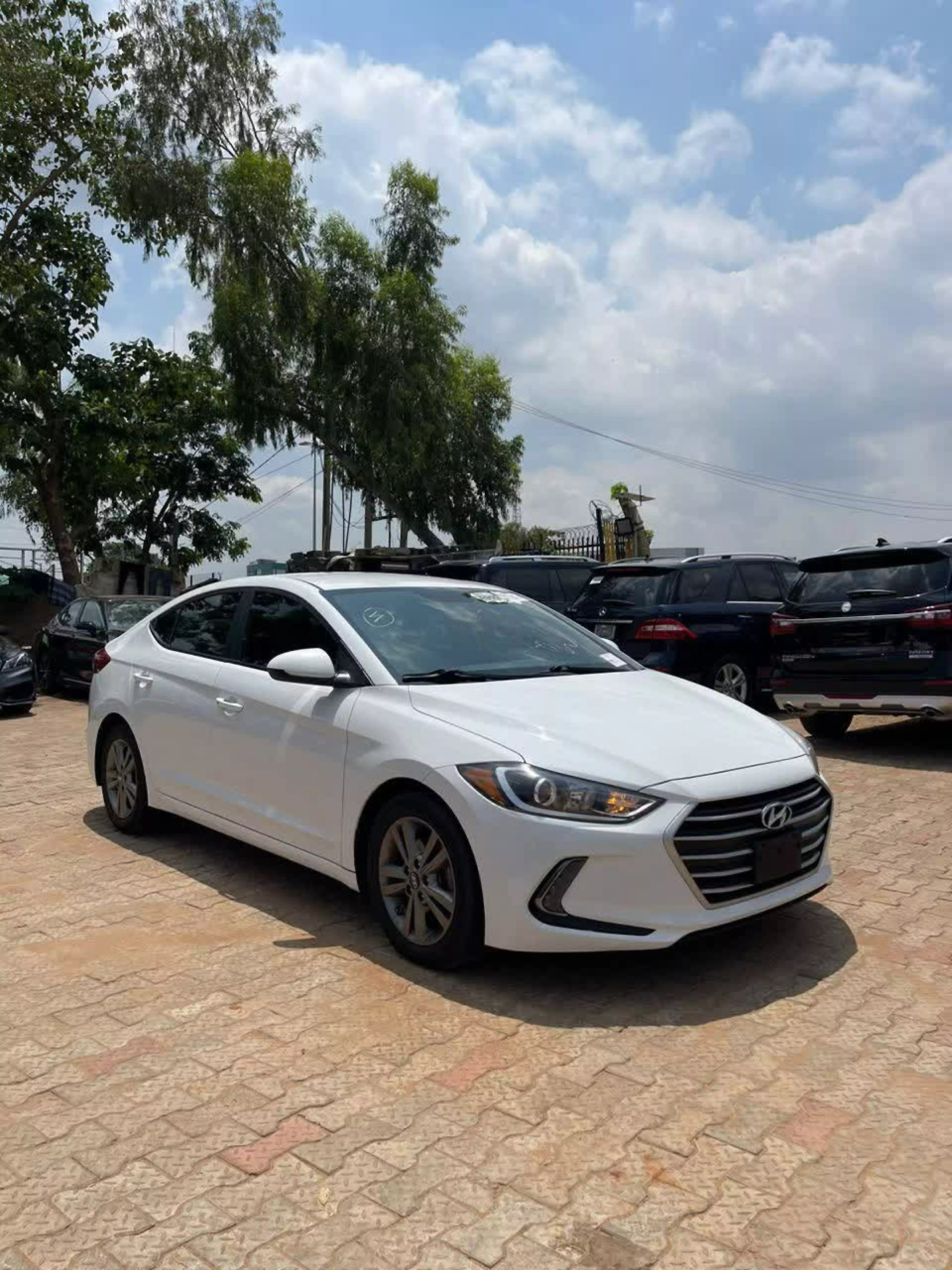 Hyundai Elantra   - 2017