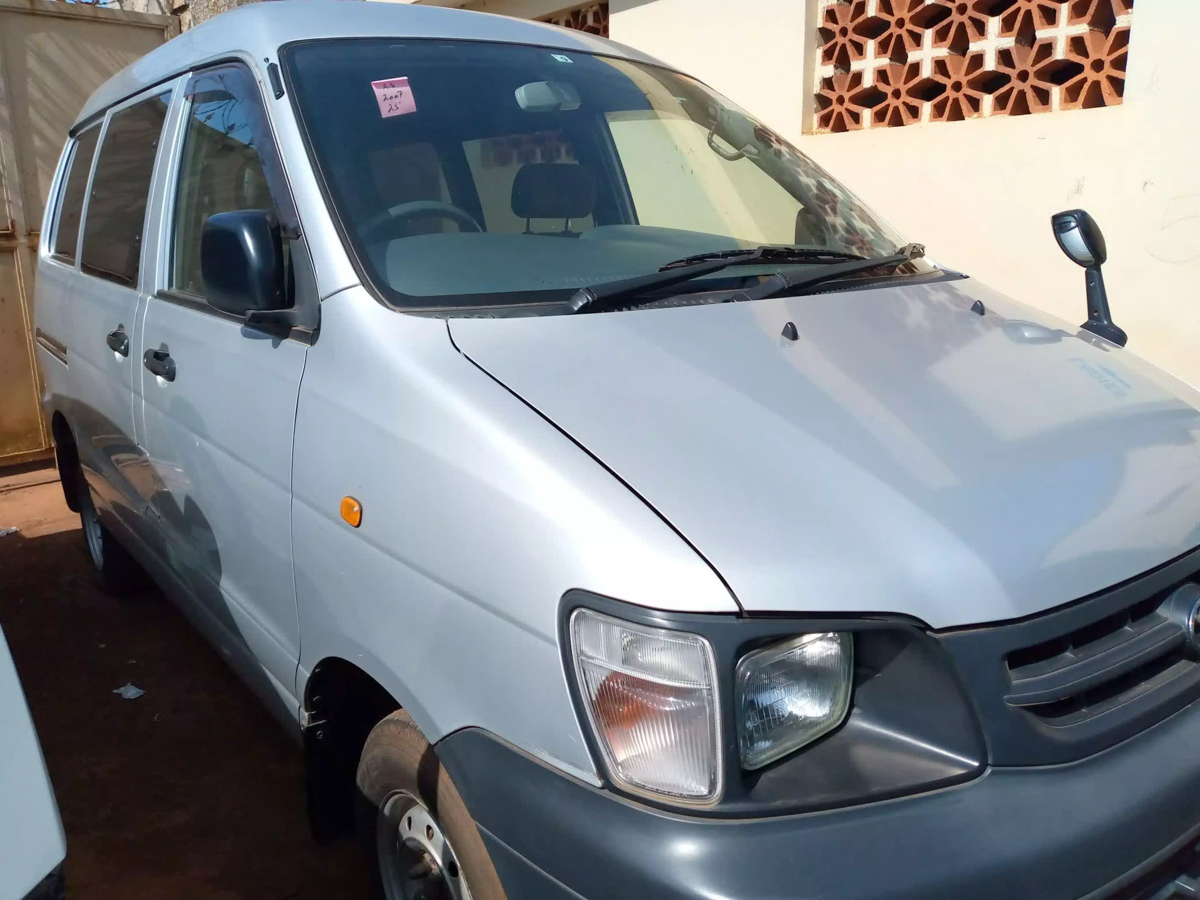 Toyota Town Ace - 2007