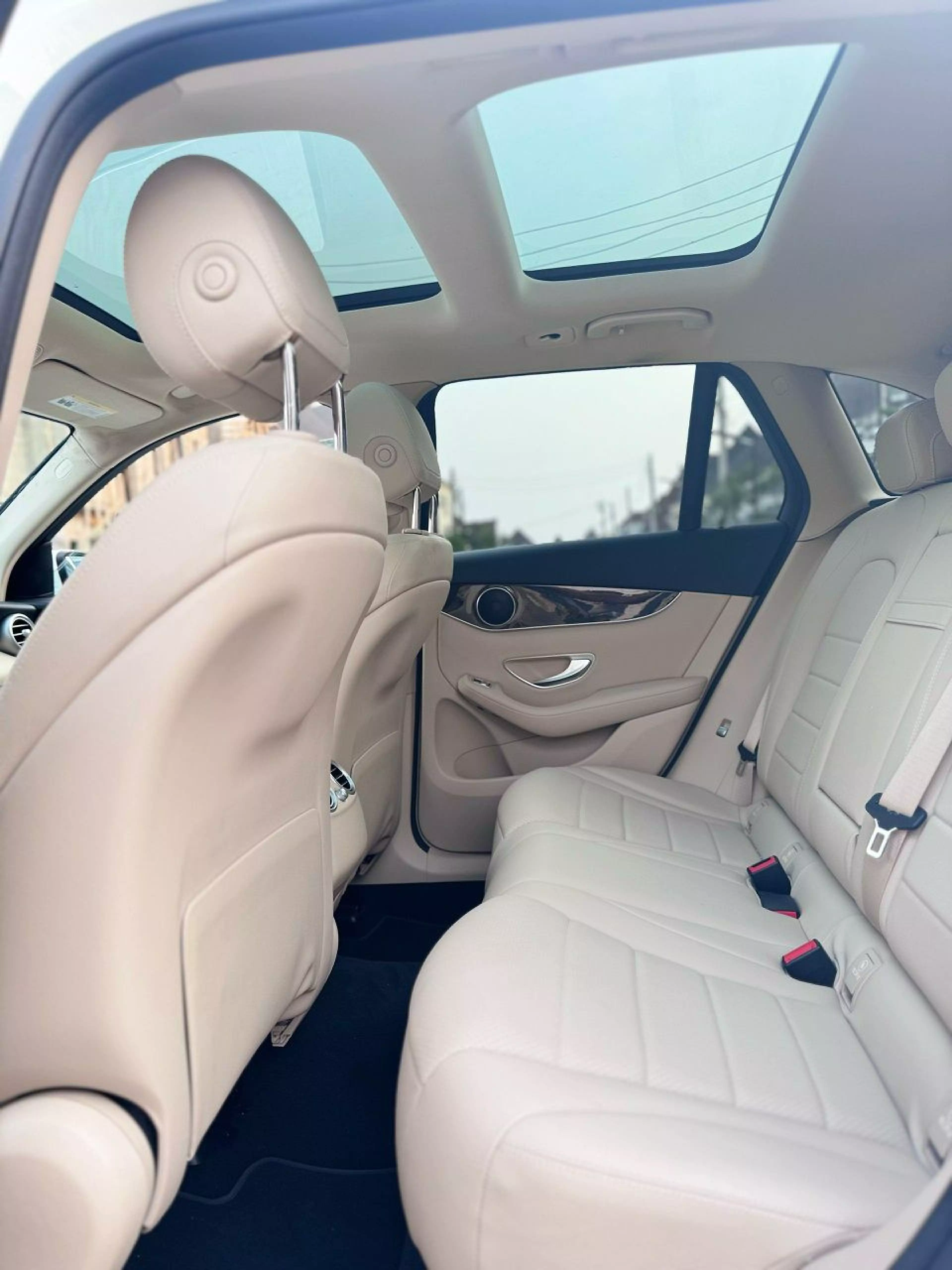 Mercedes-Benz GLC 300   - 2017