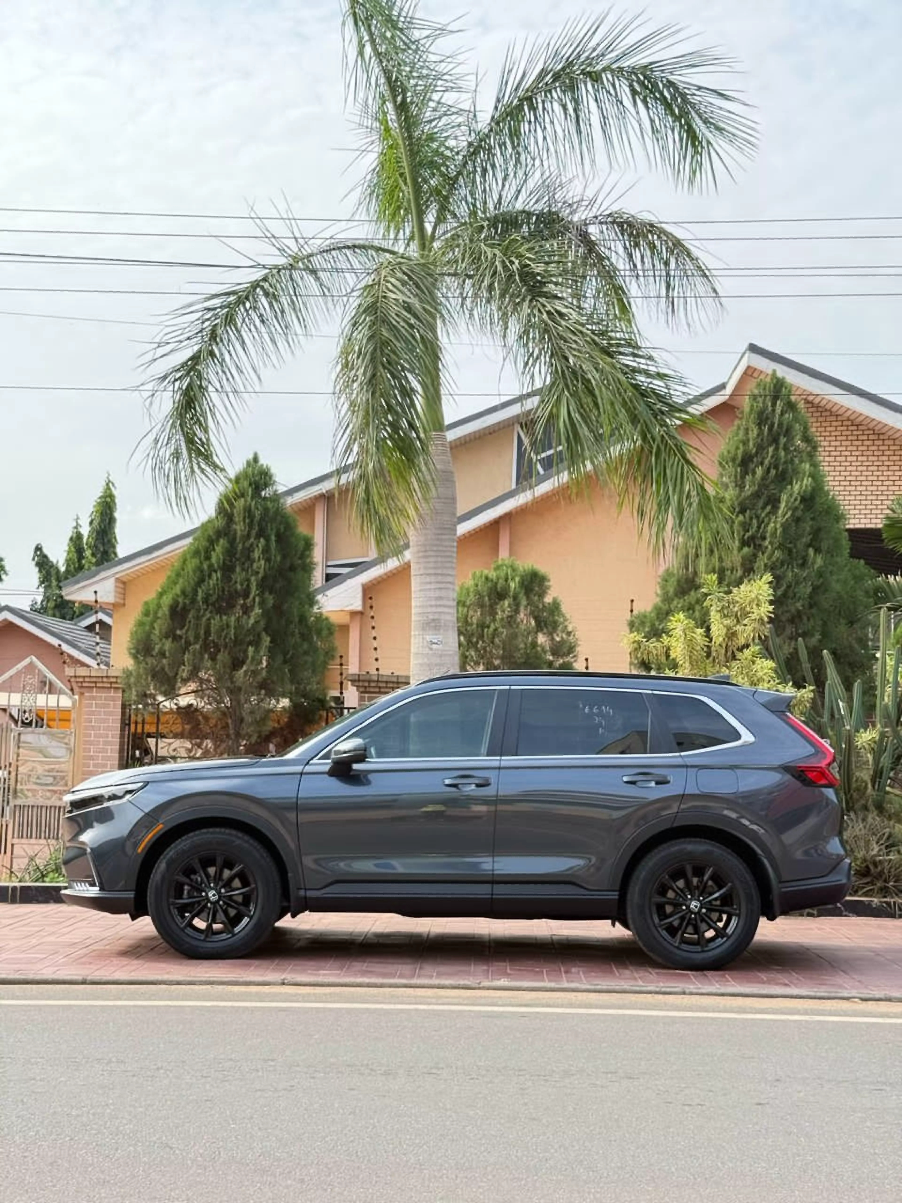 Honda CR-V   - 2023