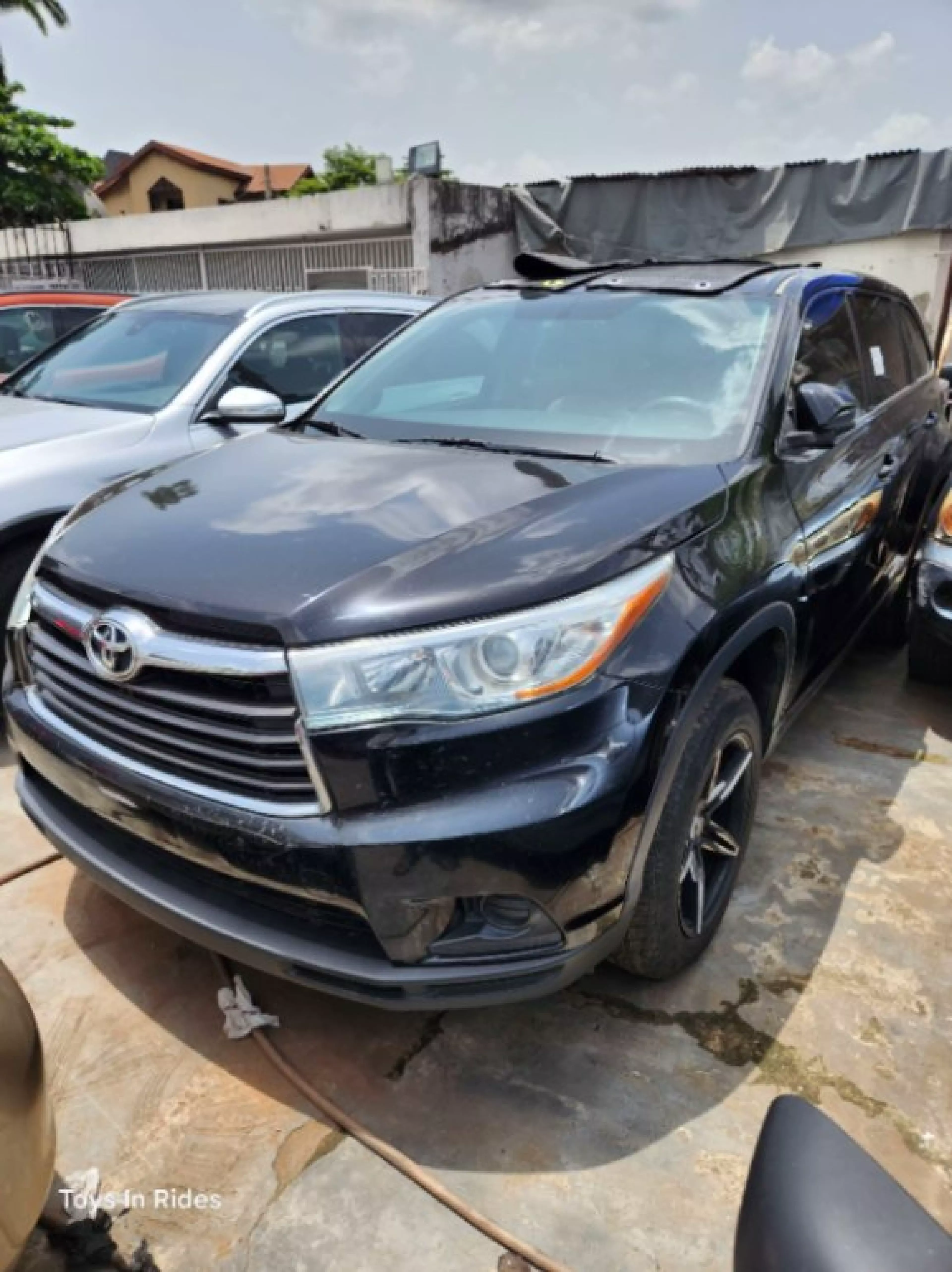 Toyota Highlander - 2016