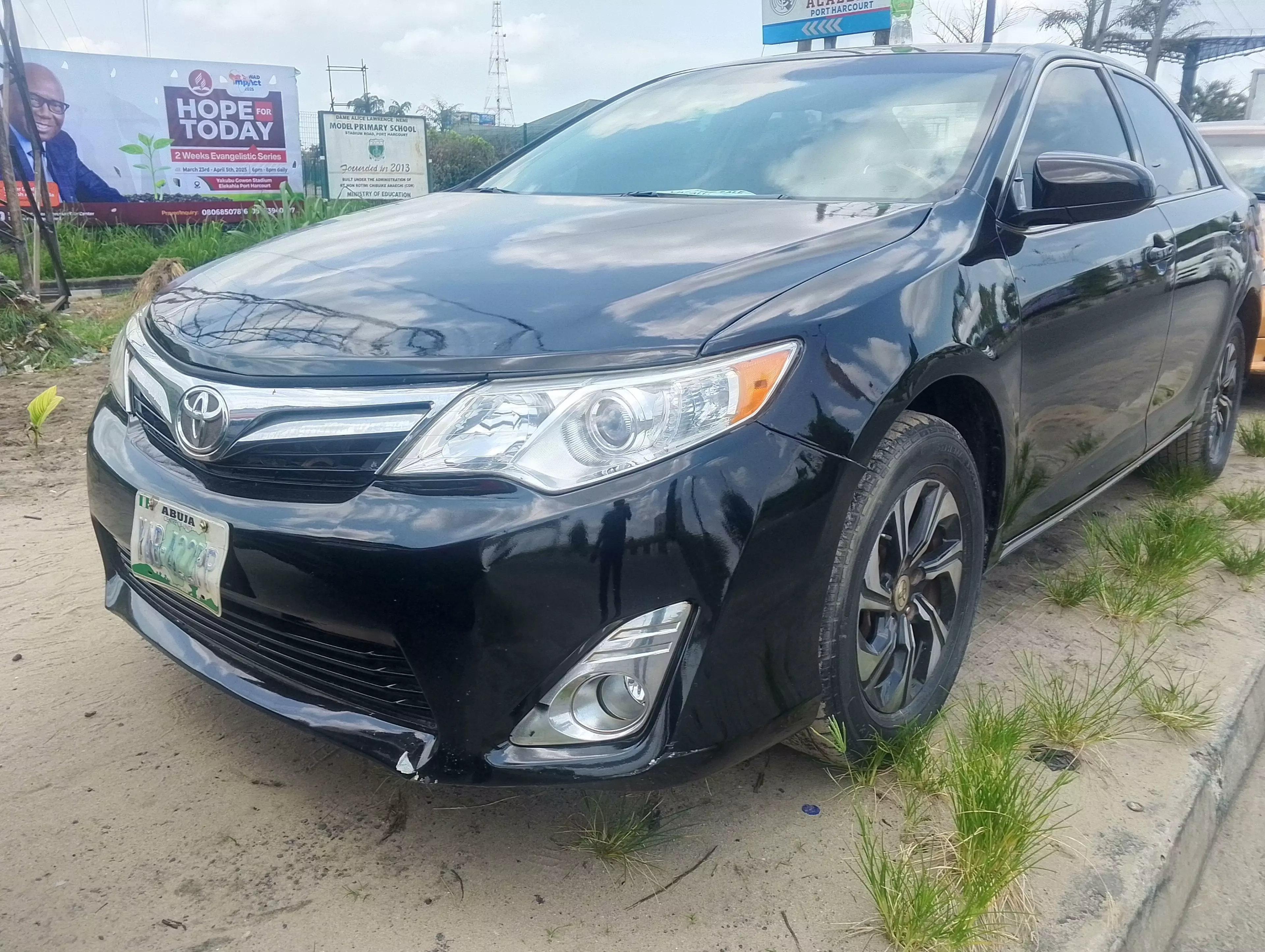 Toyota Camry   - 2013