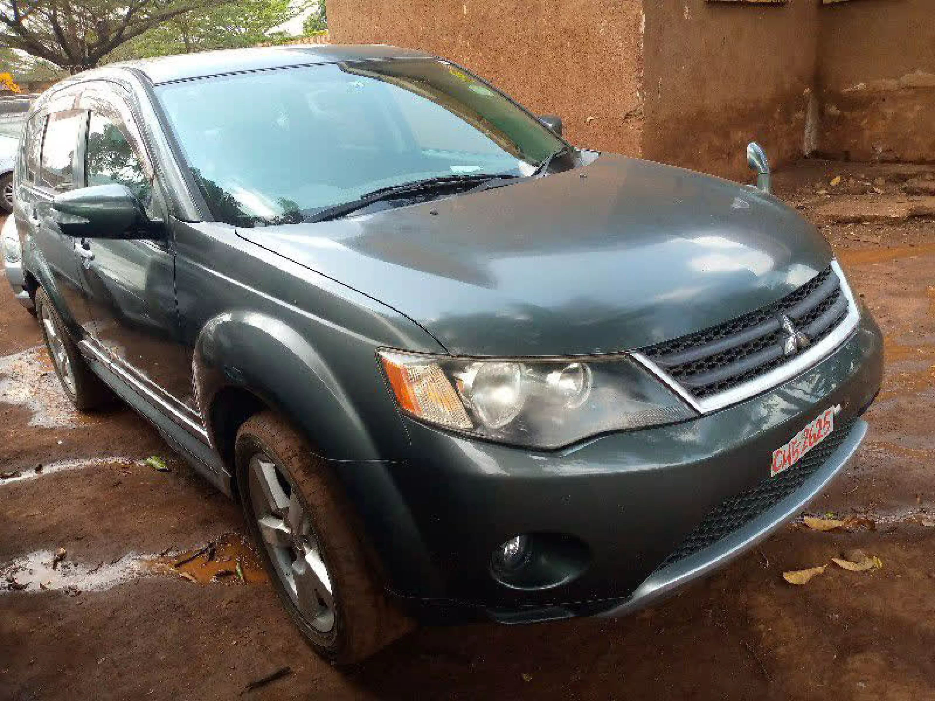 Mitsubishi Outlander GLX - 2009