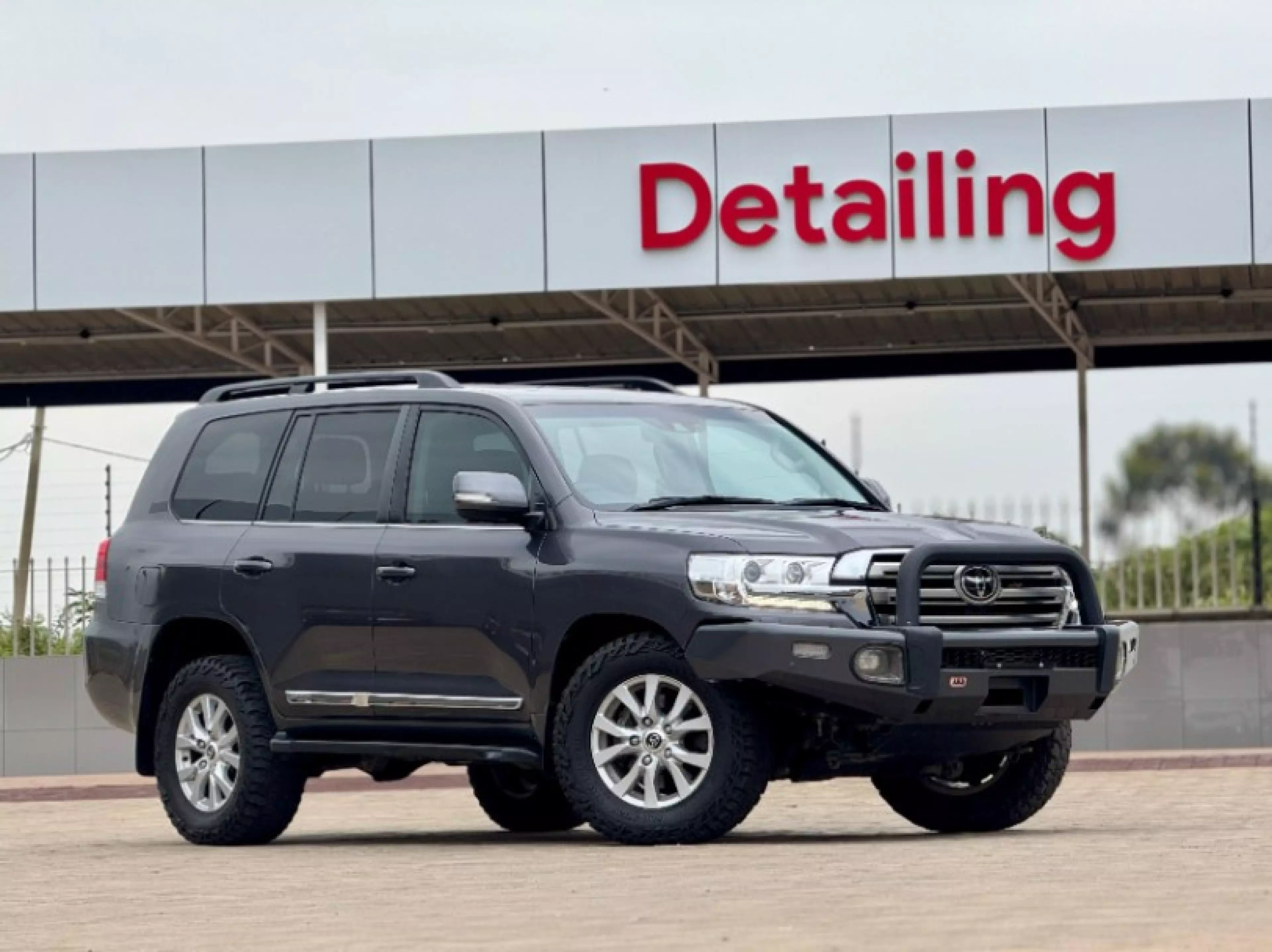 Toyota Landcruiser  V8 - 2018