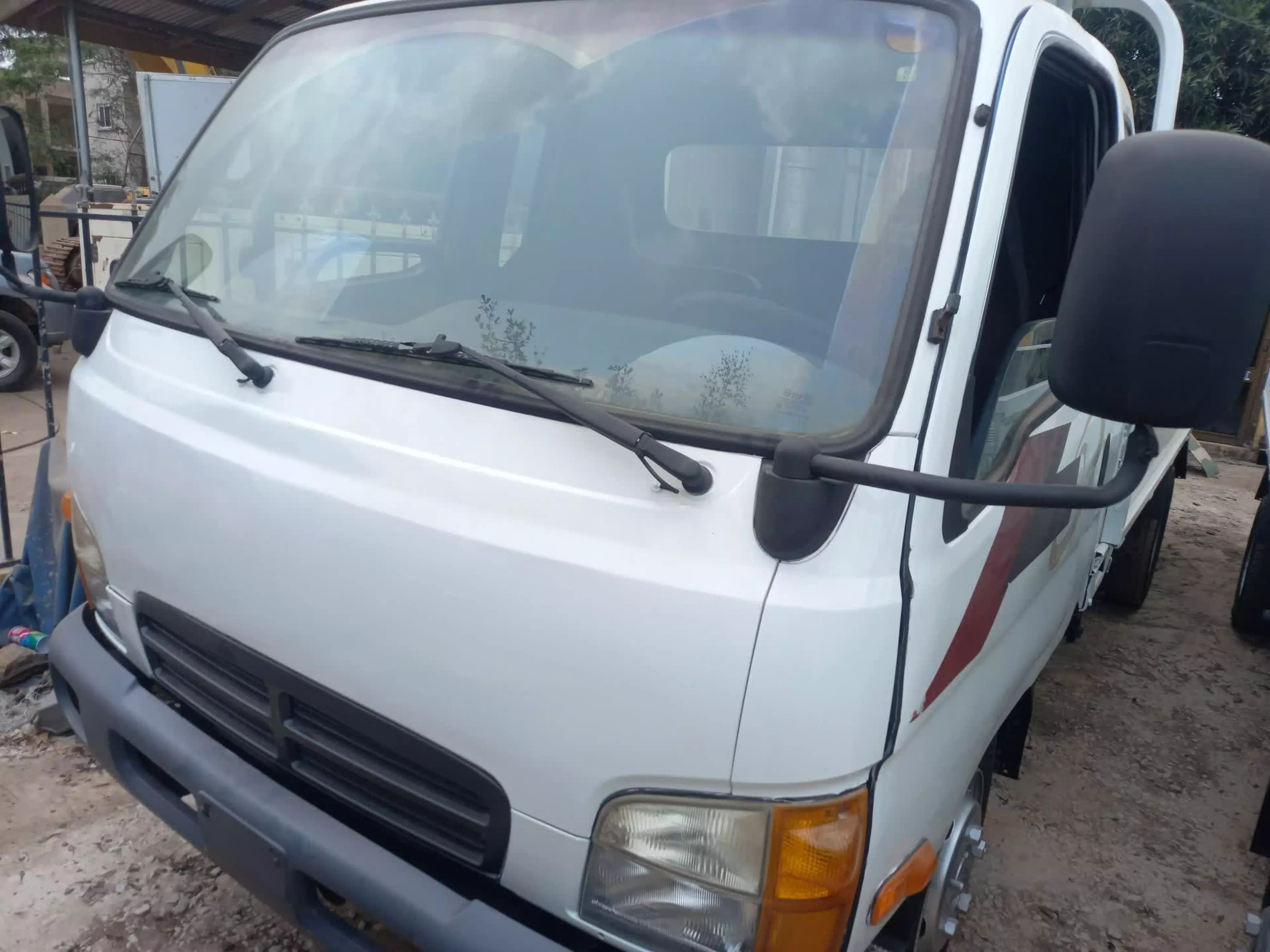 Hyundai Mighty - 2004