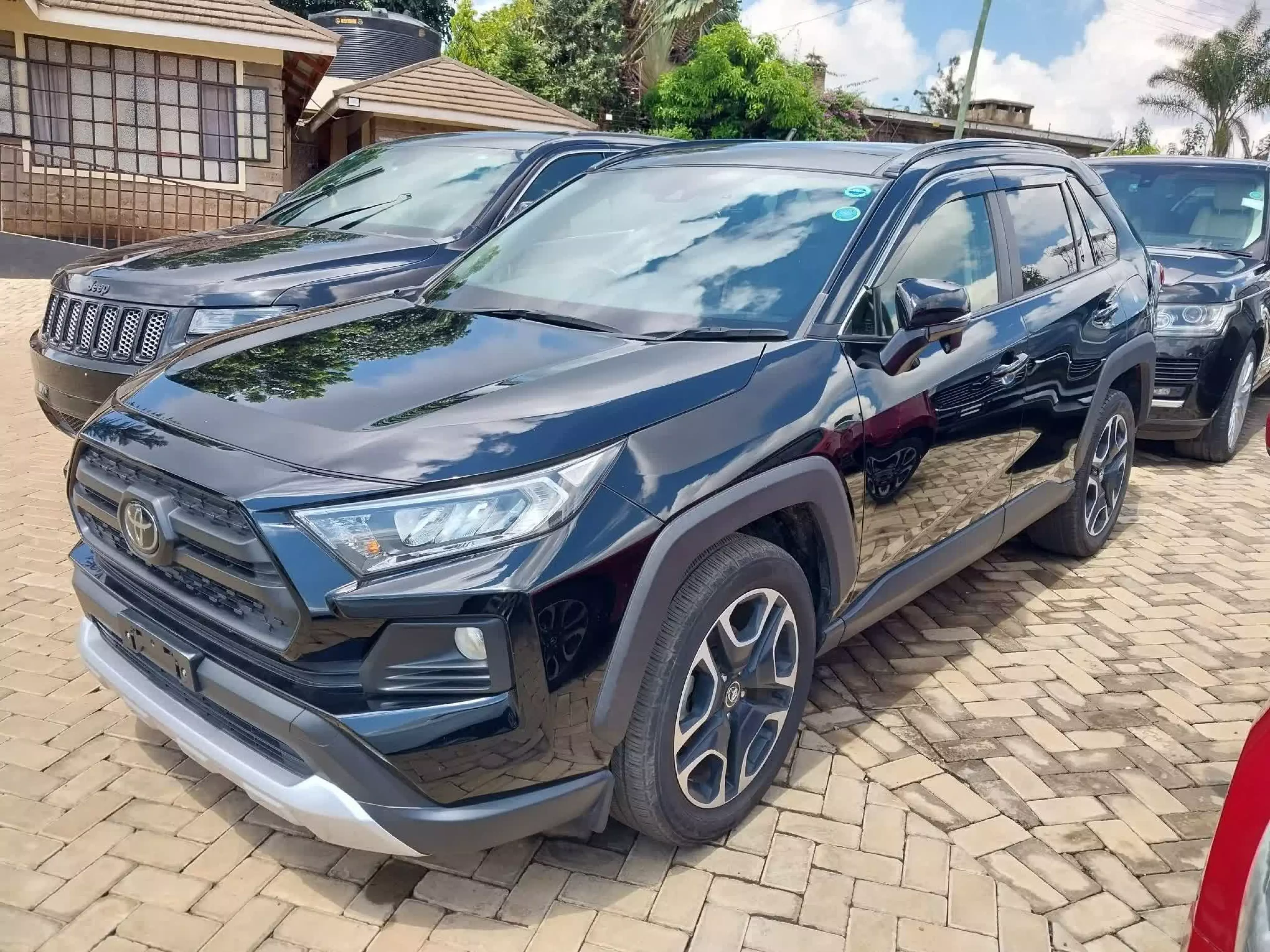 Toyota RAV 4   - 2019