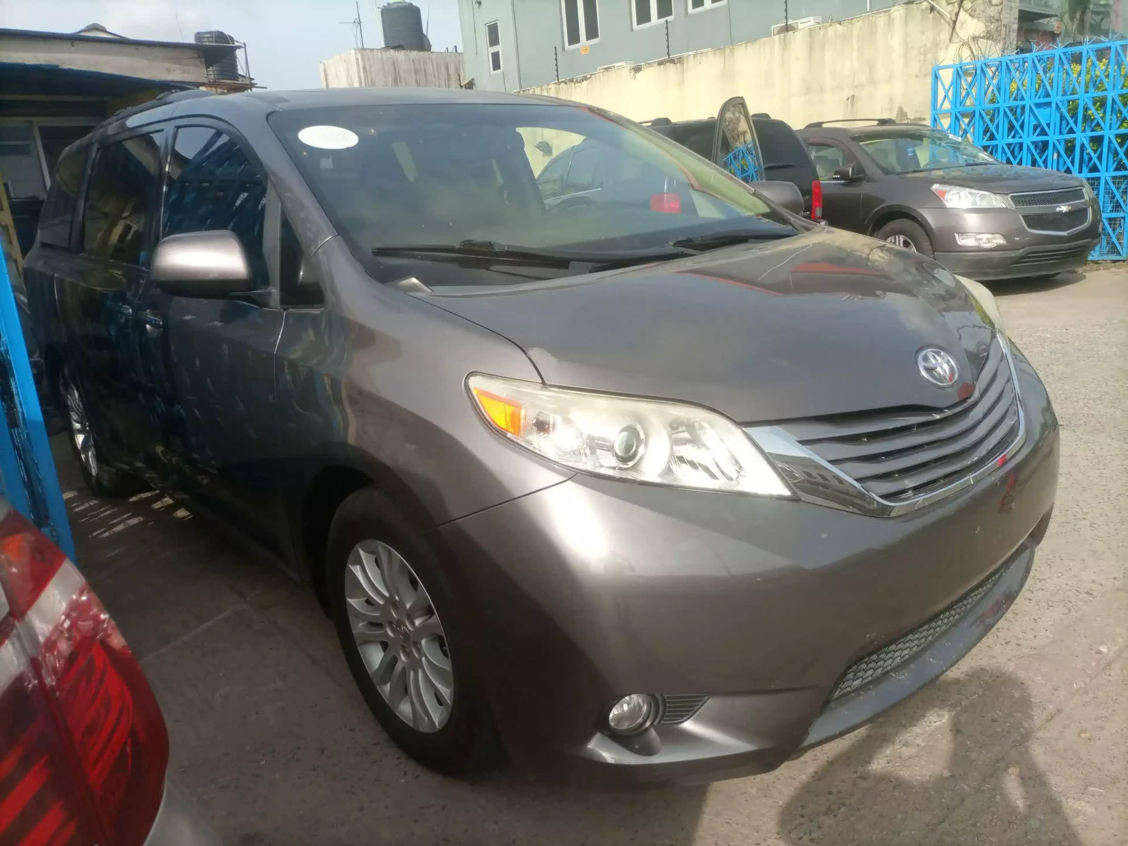 Toyota Sienna - 2015
