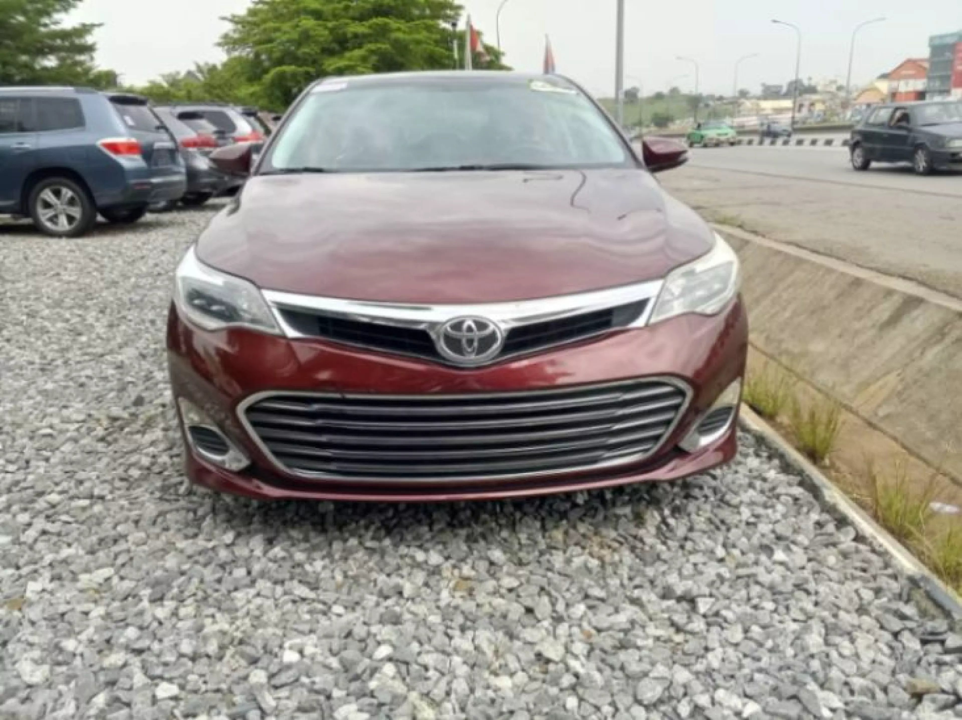 Toyota Avalon - 2013