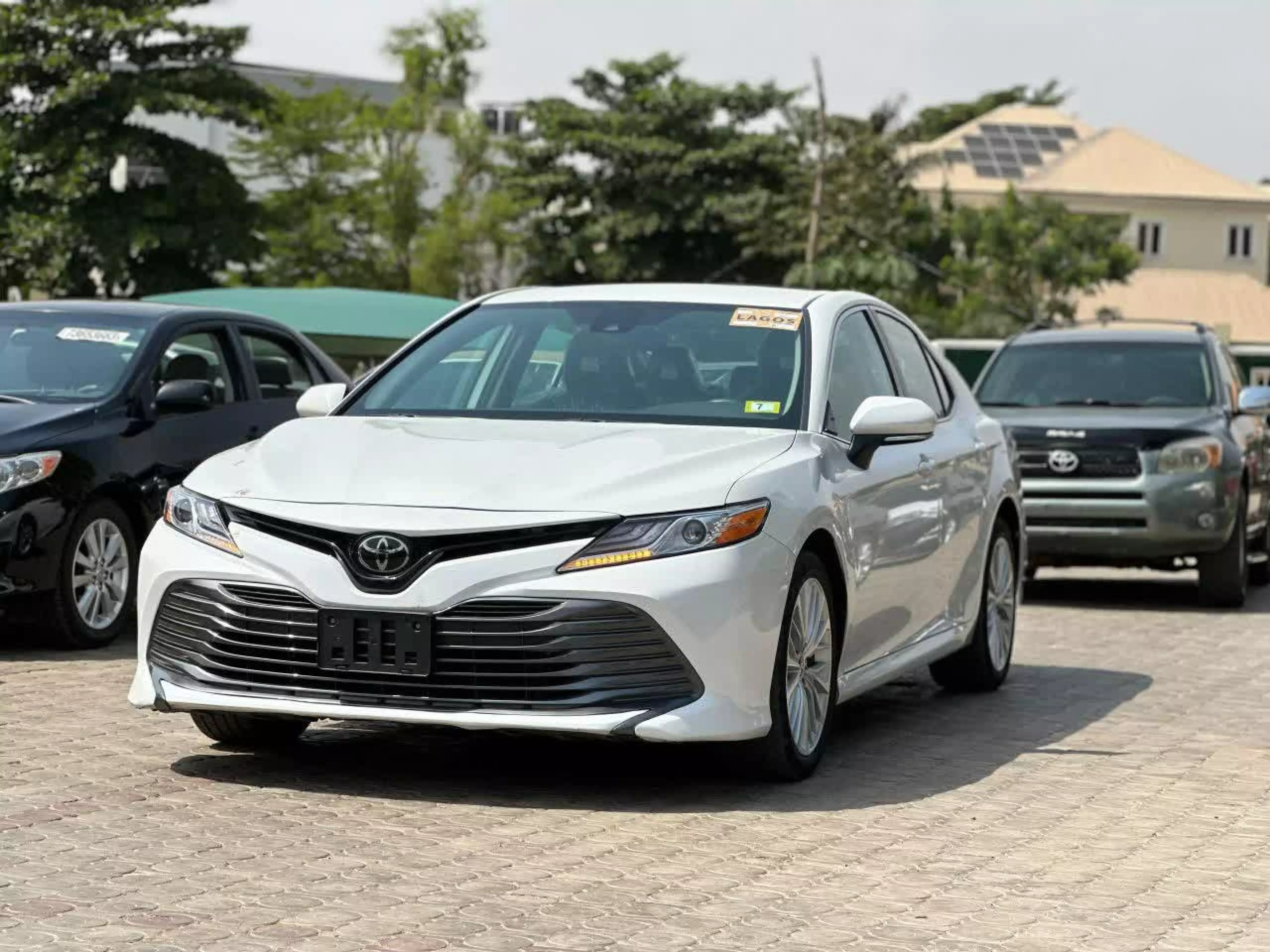 Toyota Camry - 2020