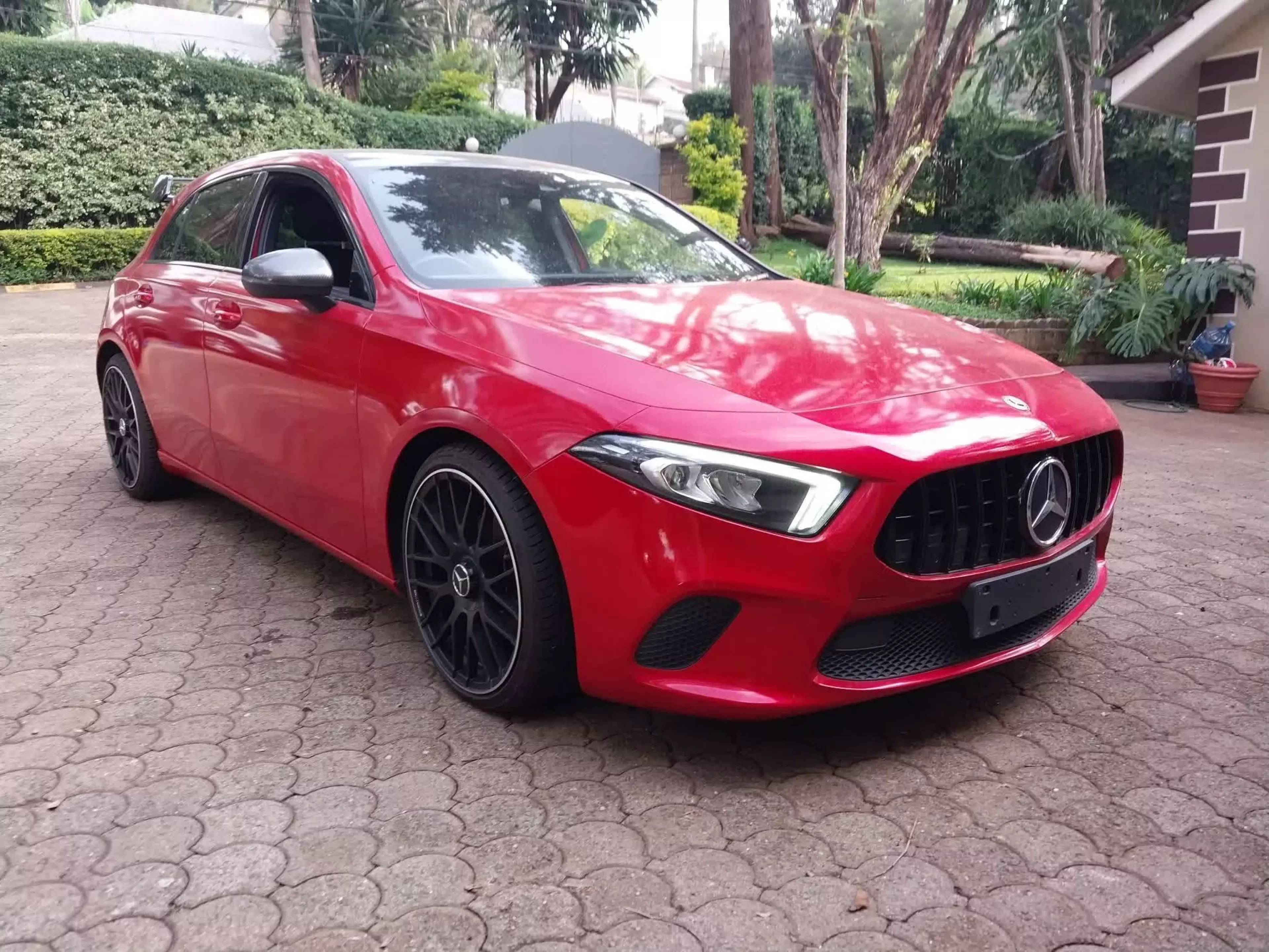 Mercedes-Benz A 180   - 2019