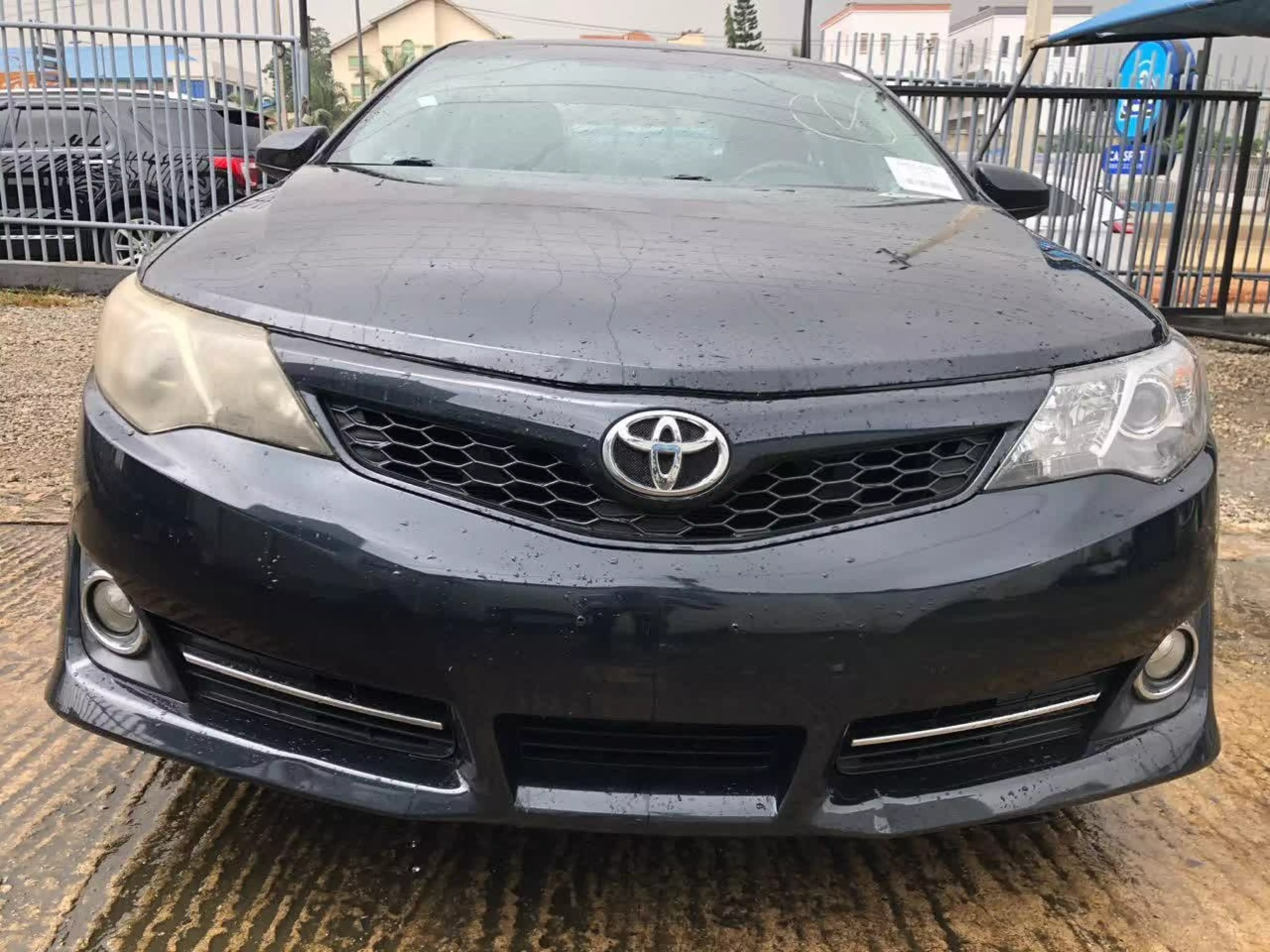 Toyota Camry   - 2013