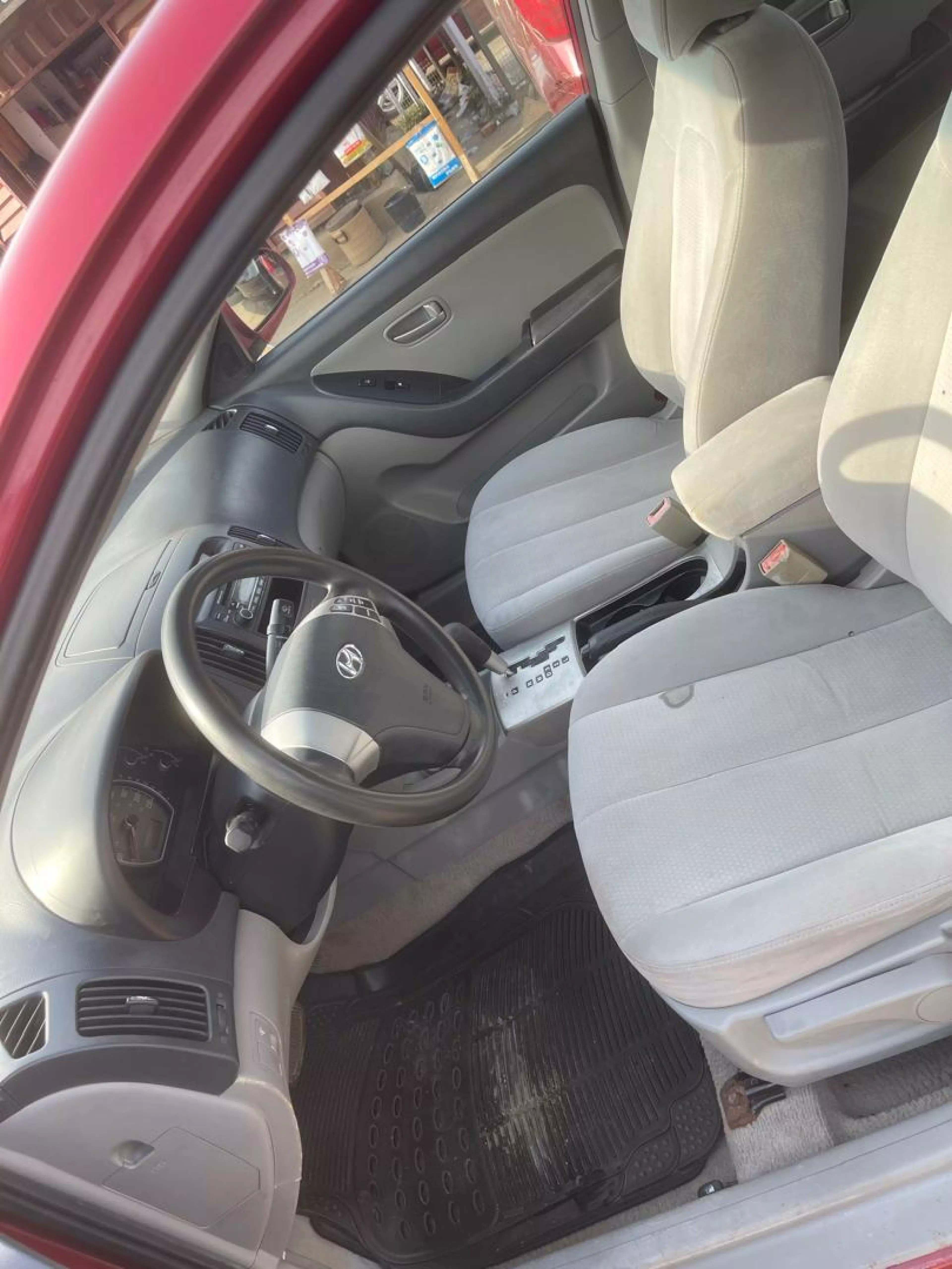 Hyundai Elantra   - 2007