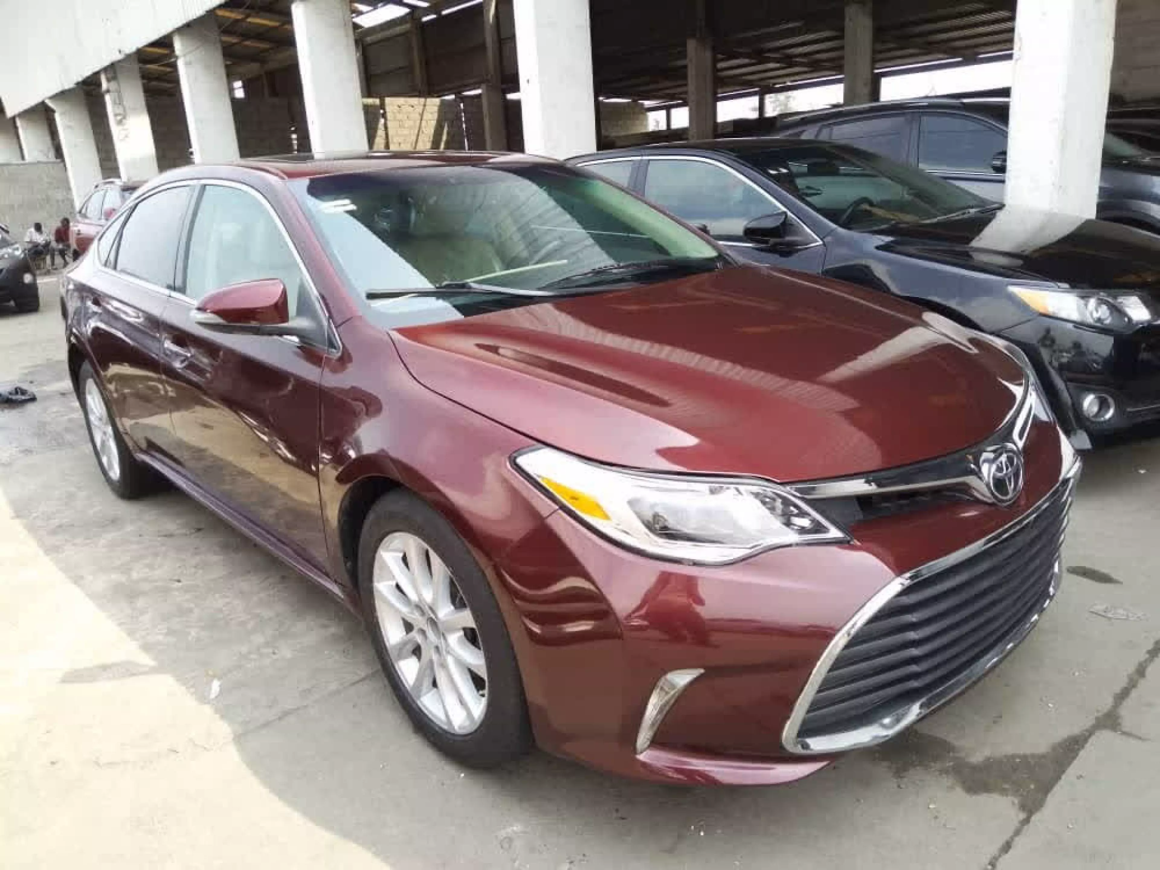 Toyota Avalon - 2014