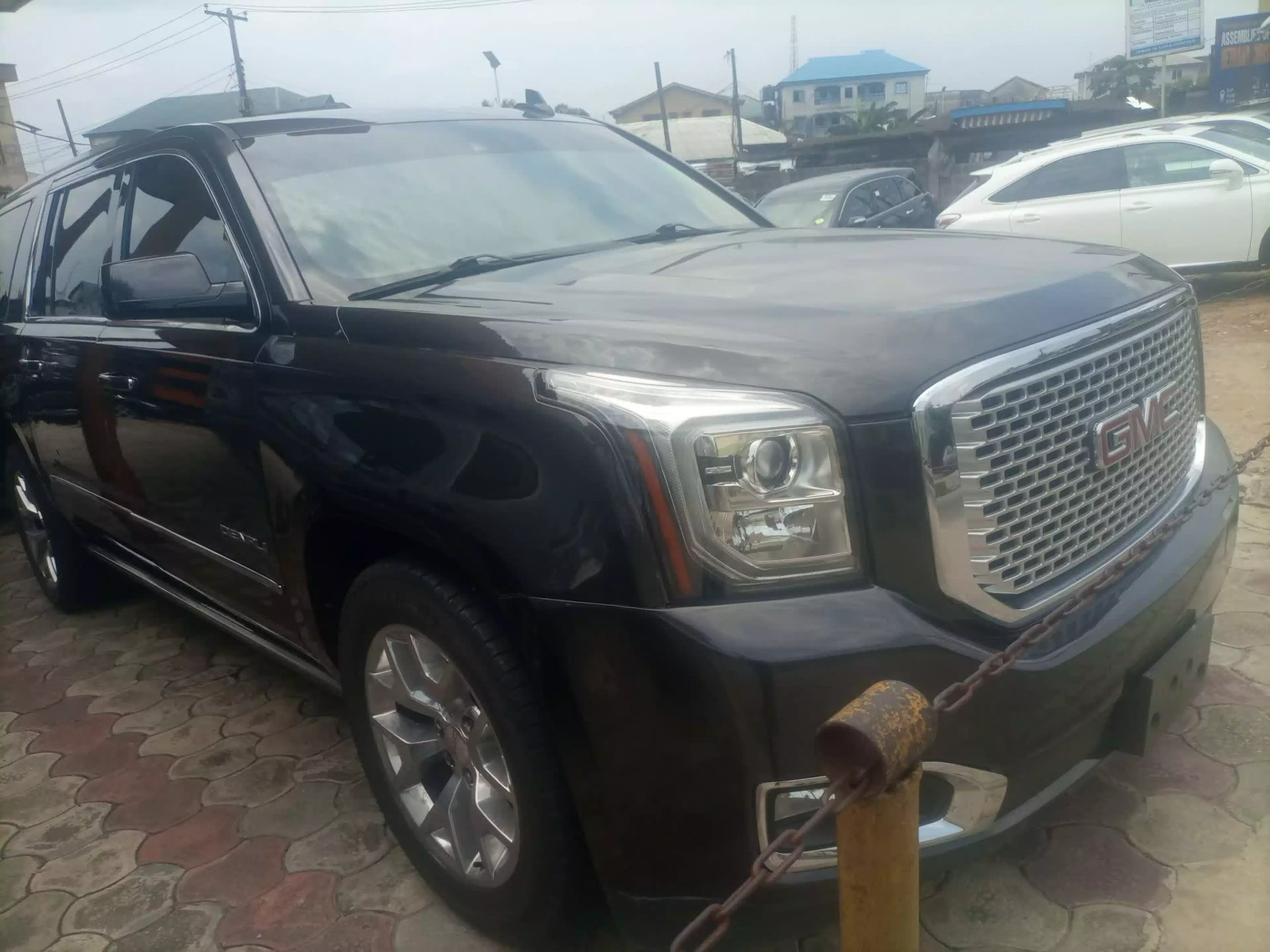 GMC Yukon - 2017